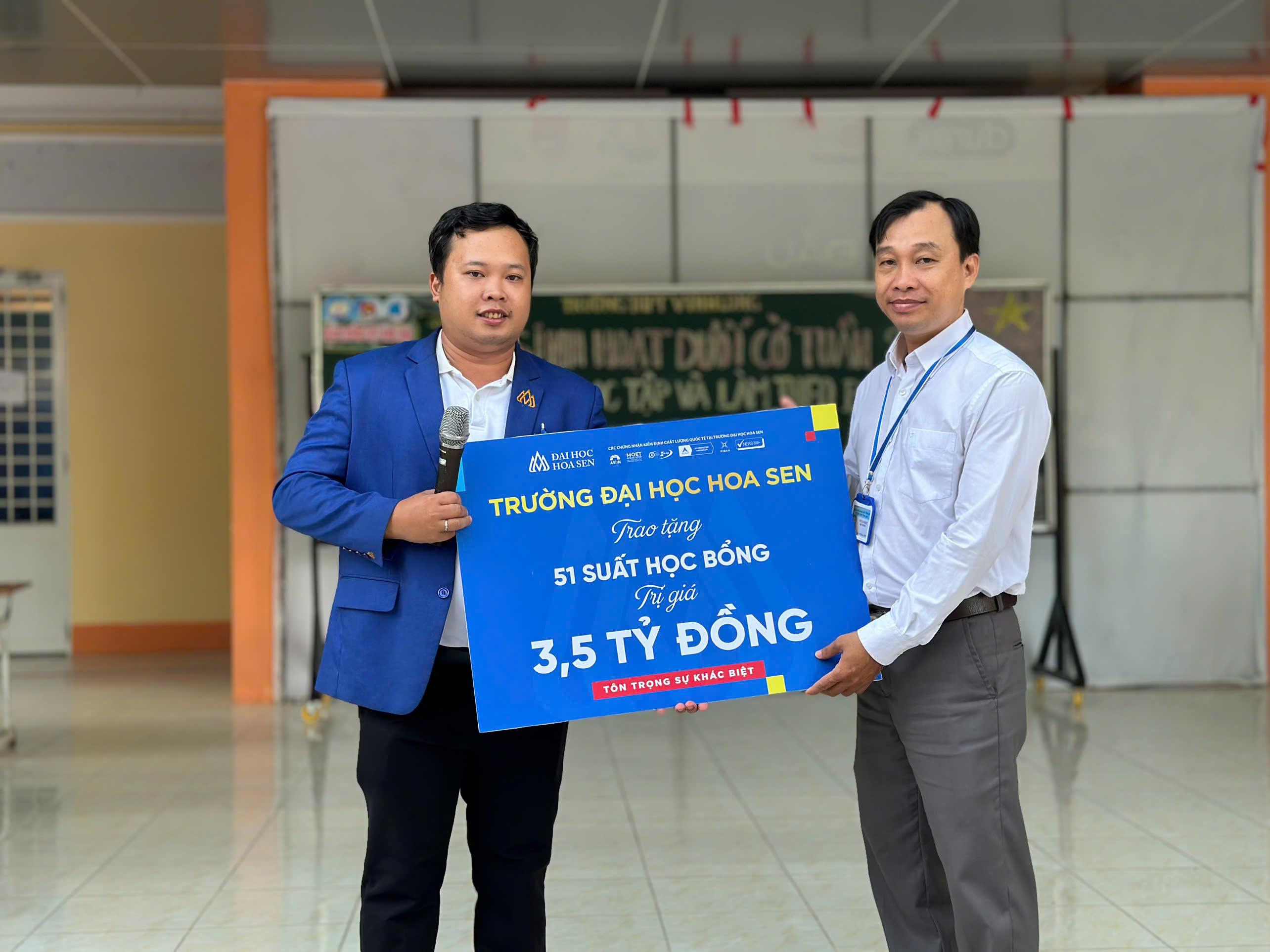 Đại học Hoa Sen "gỡ rối" chọn nghề - chọn ngành cho teen Vĩnh Long