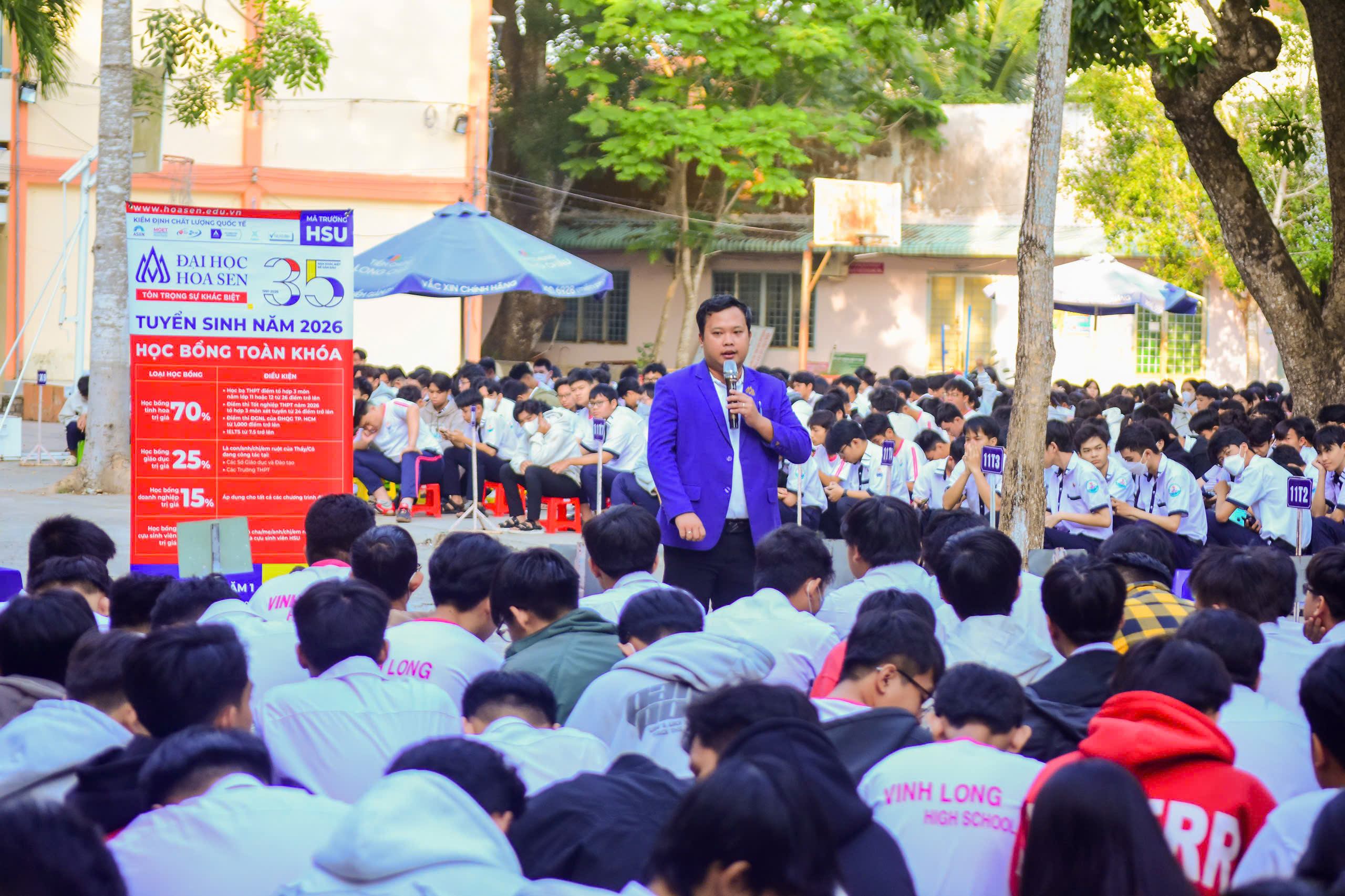 Đại học Hoa Sen "gỡ rối" chọn nghề - chọn ngành cho teen Vĩnh Long