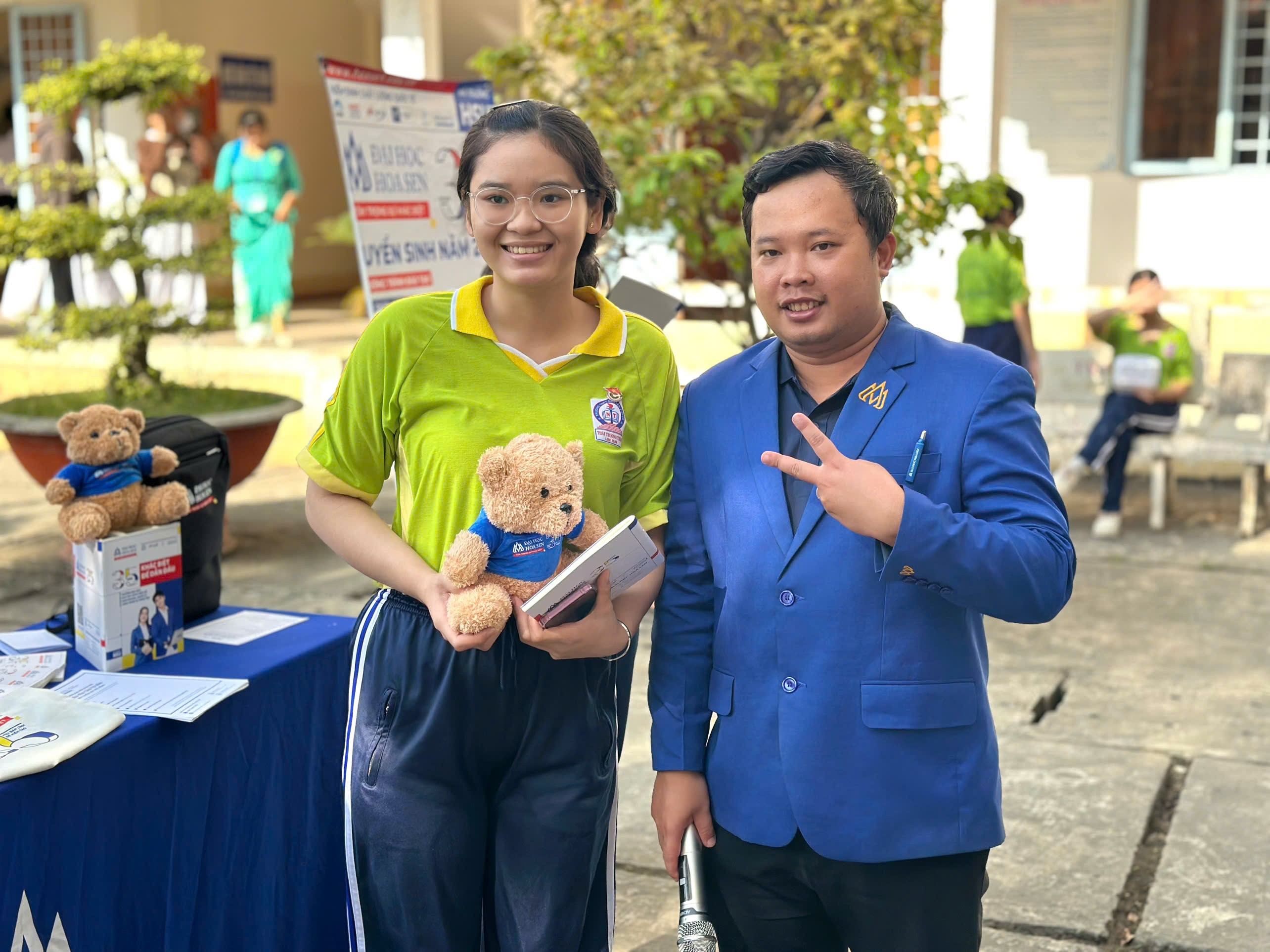 Đại học Hoa Sen "gỡ rối" chọn nghề - chọn ngành cho teen Vĩnh Long