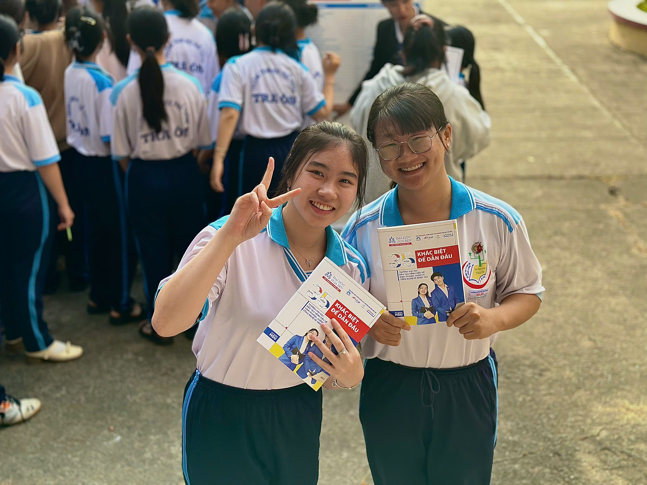 Đại học Hoa Sen "gỡ rối" chọn nghề - chọn ngành cho teen Vĩnh Long