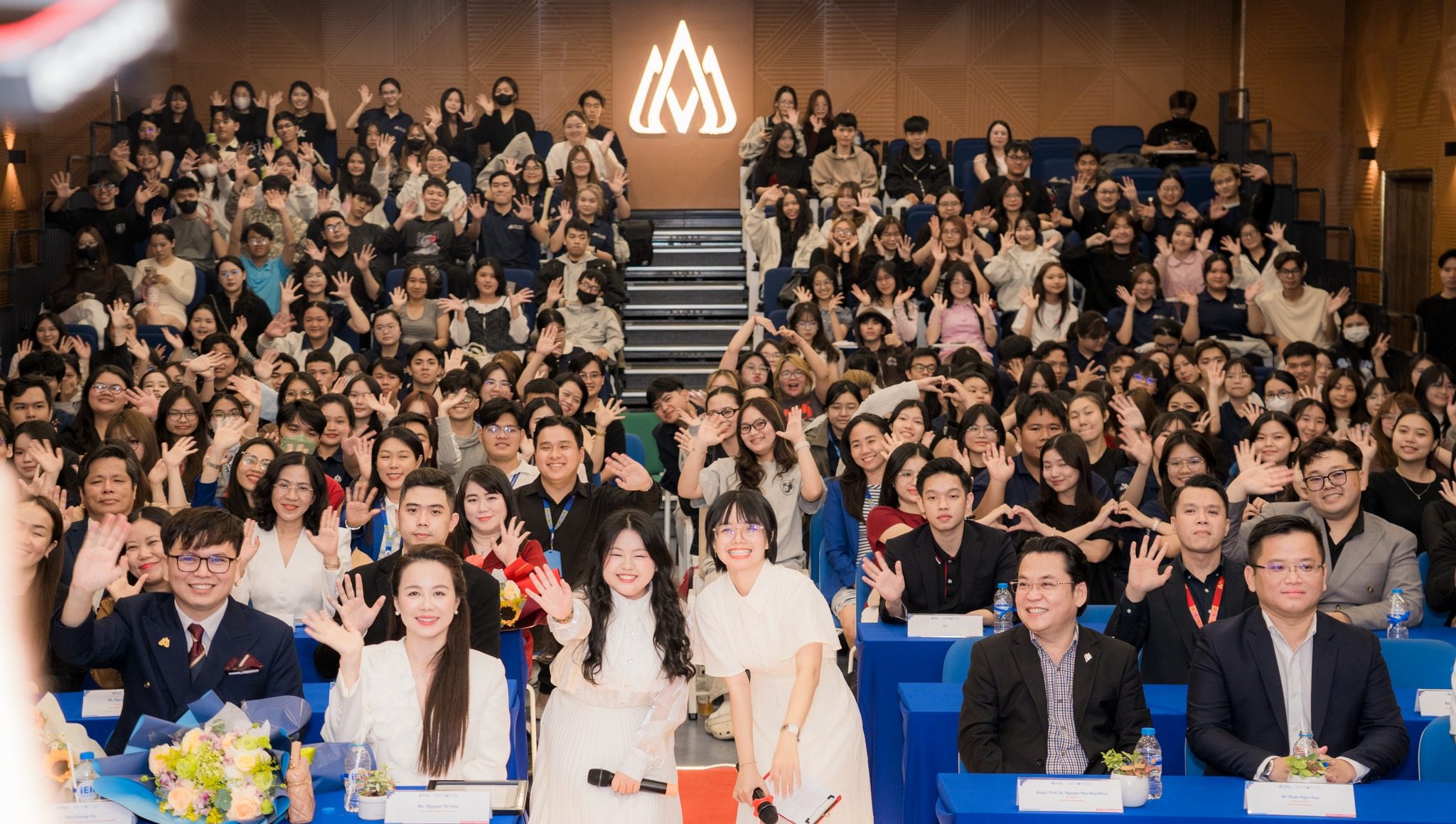 HSU ra mắt Viện Anh ngữ và Hội nhập Quốc tế, mở rộng lợi thế cạnh tranh toàn cầu cho sinh viên