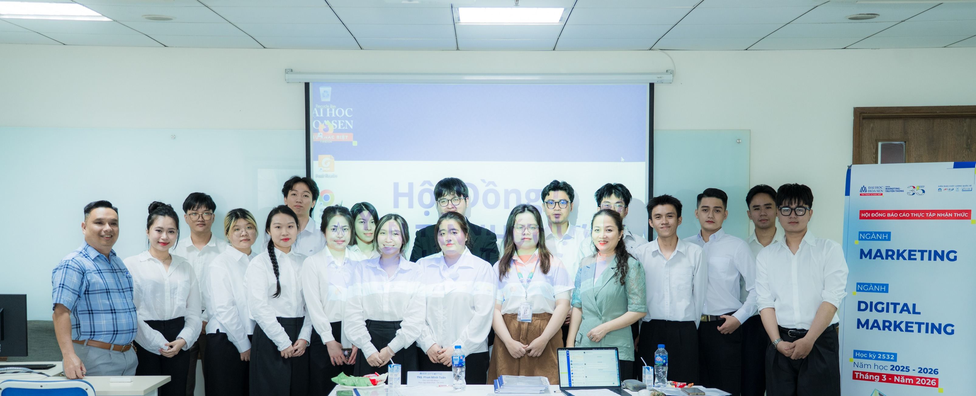Sinh viên Khoa Marketing – Truyền thông HSU khép lại học kỳ Thực tập nhận thức với 7 hội đồng bảo vệ báo cáo