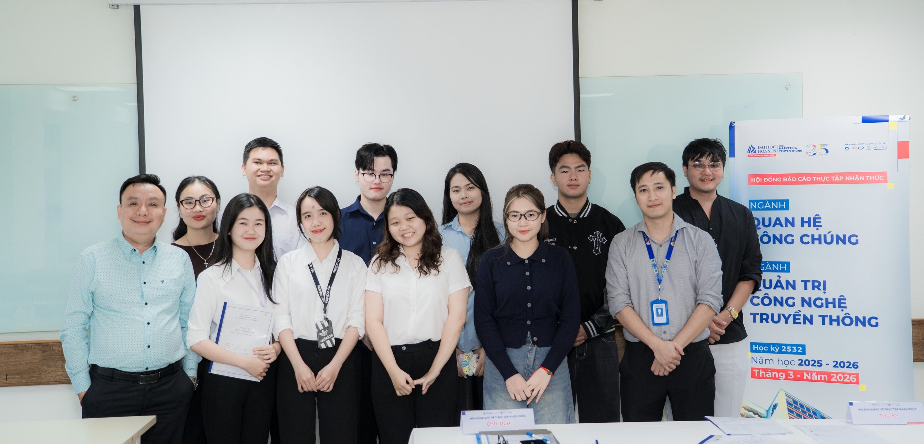 Sinh viên Khoa Marketing – Truyền thông HSU khép lại học kỳ Thực tập nhận thức với 7 hội đồng bảo vệ báo cáo