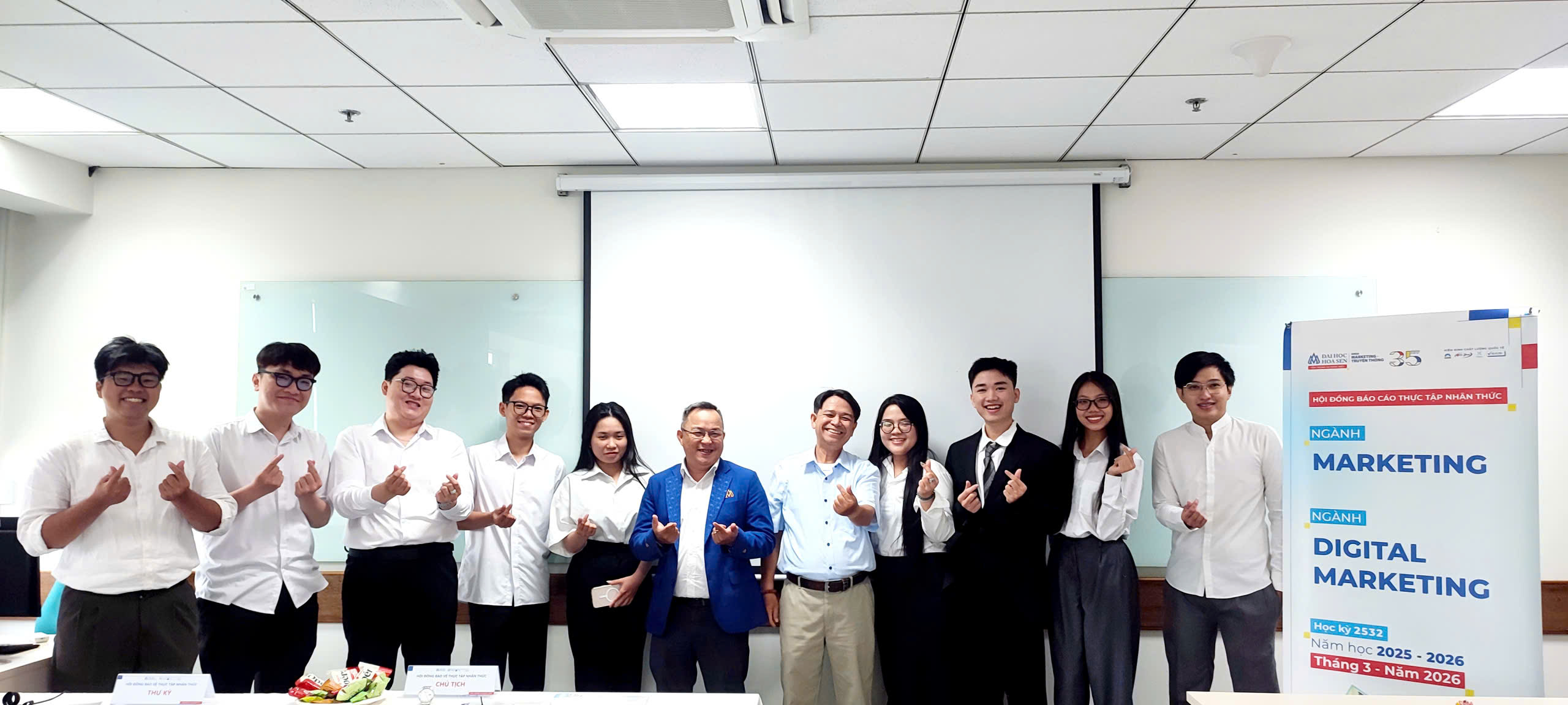 Sinh viên Khoa Marketing – Truyền thông HSU khép lại học kỳ Thực tập nhận thức với 7 hội đồng bảo vệ báo cáo