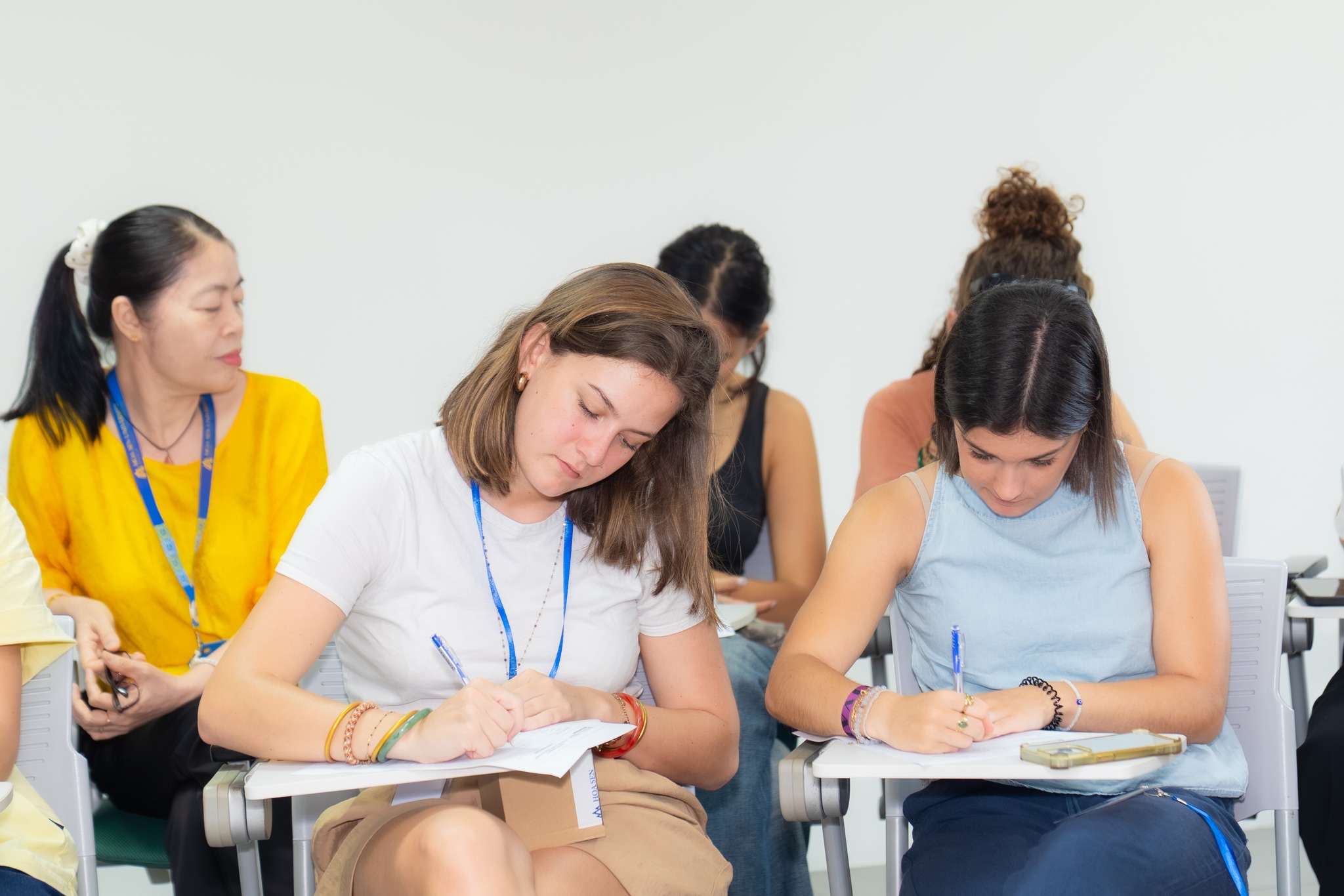 Sinh viên quốc tế từ Pháp, Bỉ, Nhật Bản, Đài Loan học tập tại HSU trong chương trình trao đổi học kỳ 2026