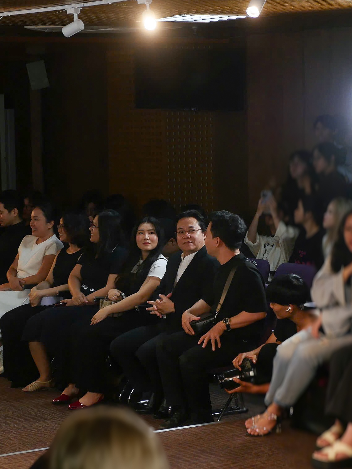 Sinh viên Thiết kế Thời trang HSU tại sàn diễn Archive Reimagined