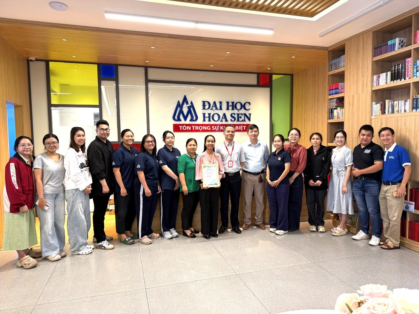 Sinh viên HSU hoàn thiện kỹ năng viết báo cáo khoa học qua chuỗi workshop