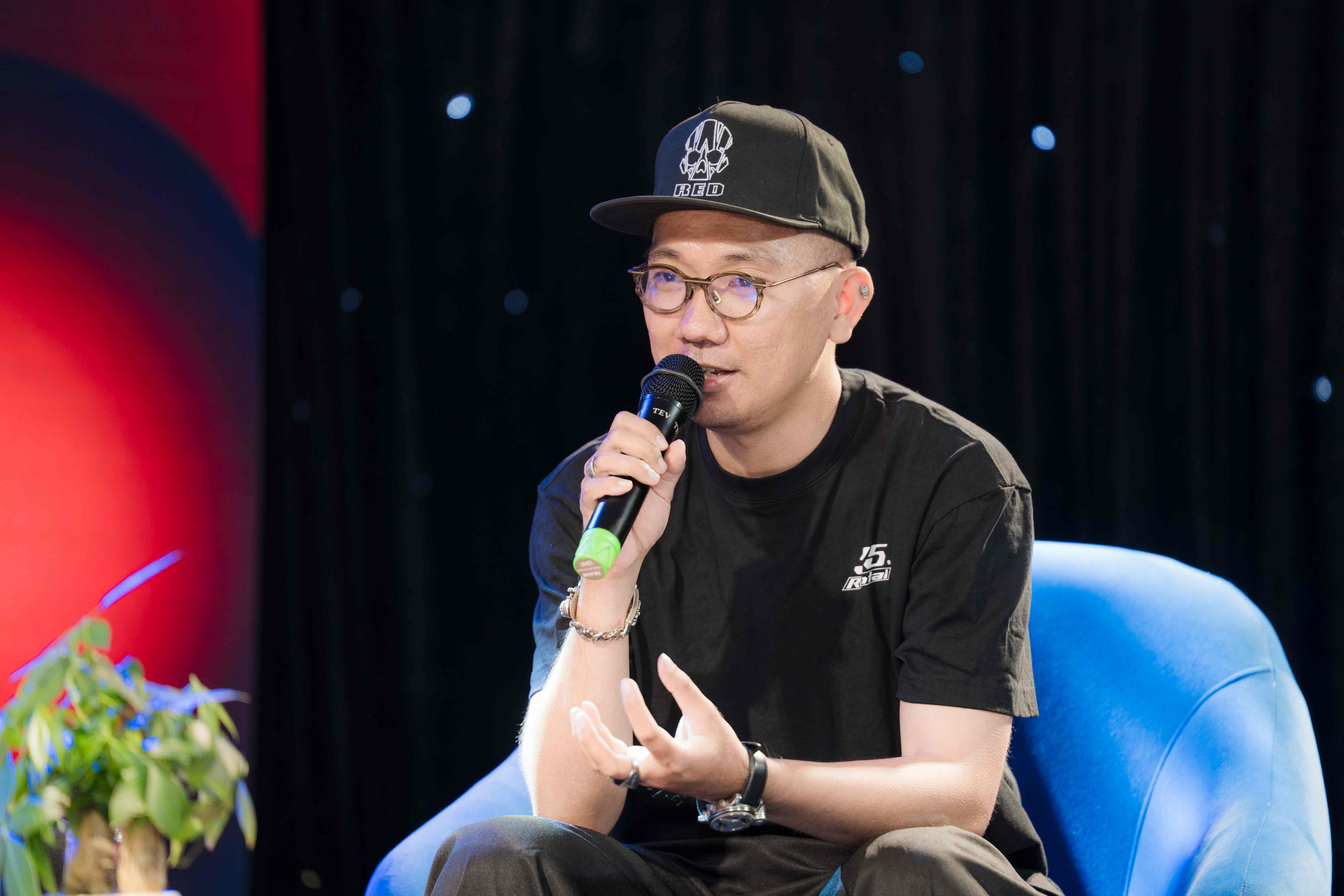 Talkshow “Đồng nhịp sáng tạo – Kể nên màn ảnh”: Góc nhìn thực tế từ ekip phim Phí Phông – Quỷ máu rừng thiêng