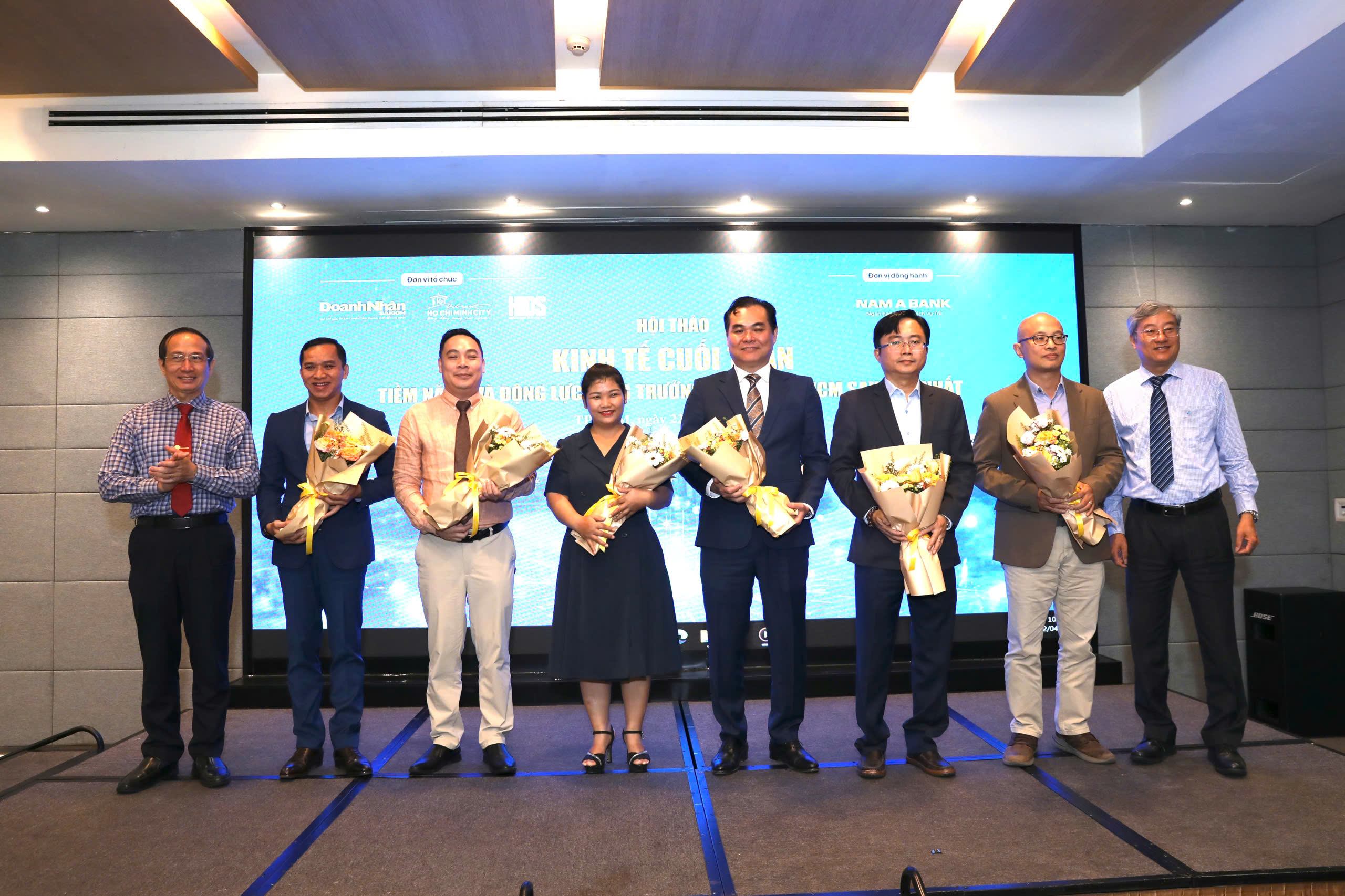 Giảng viên Đại học Hoa Sen đóng góp góc nhìn tại Hội thảo về Kinh tế cuối tuần của TP.HCM