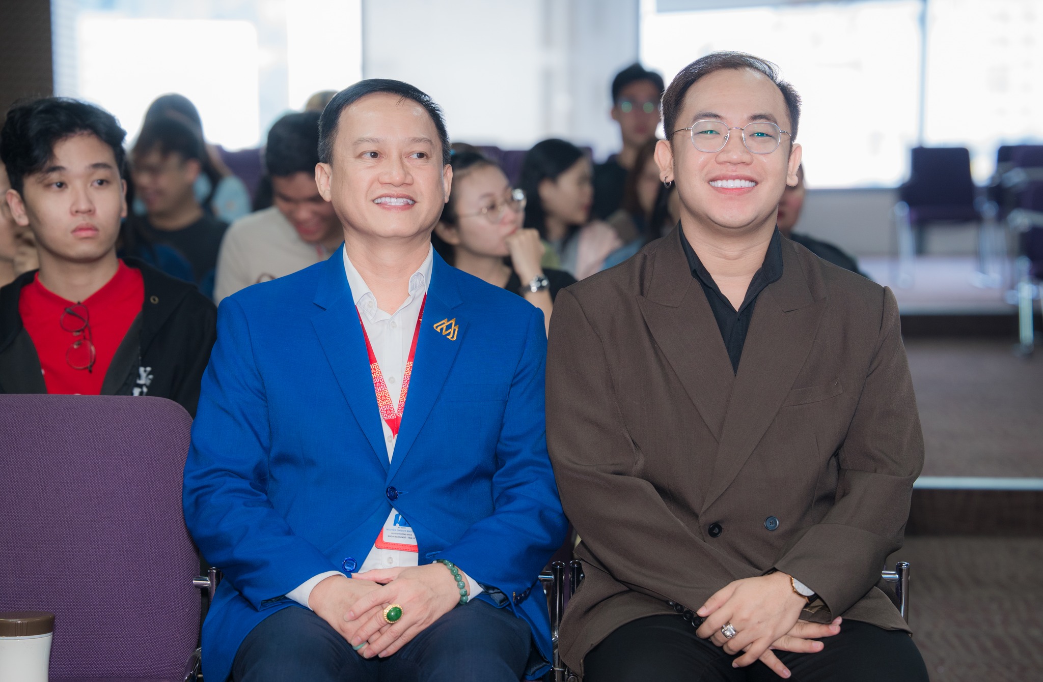 Talkshow “From a Tutor to a Manager”: truyền lửa đam mê cho sinh viên ngành Ngôn ngữ Anh