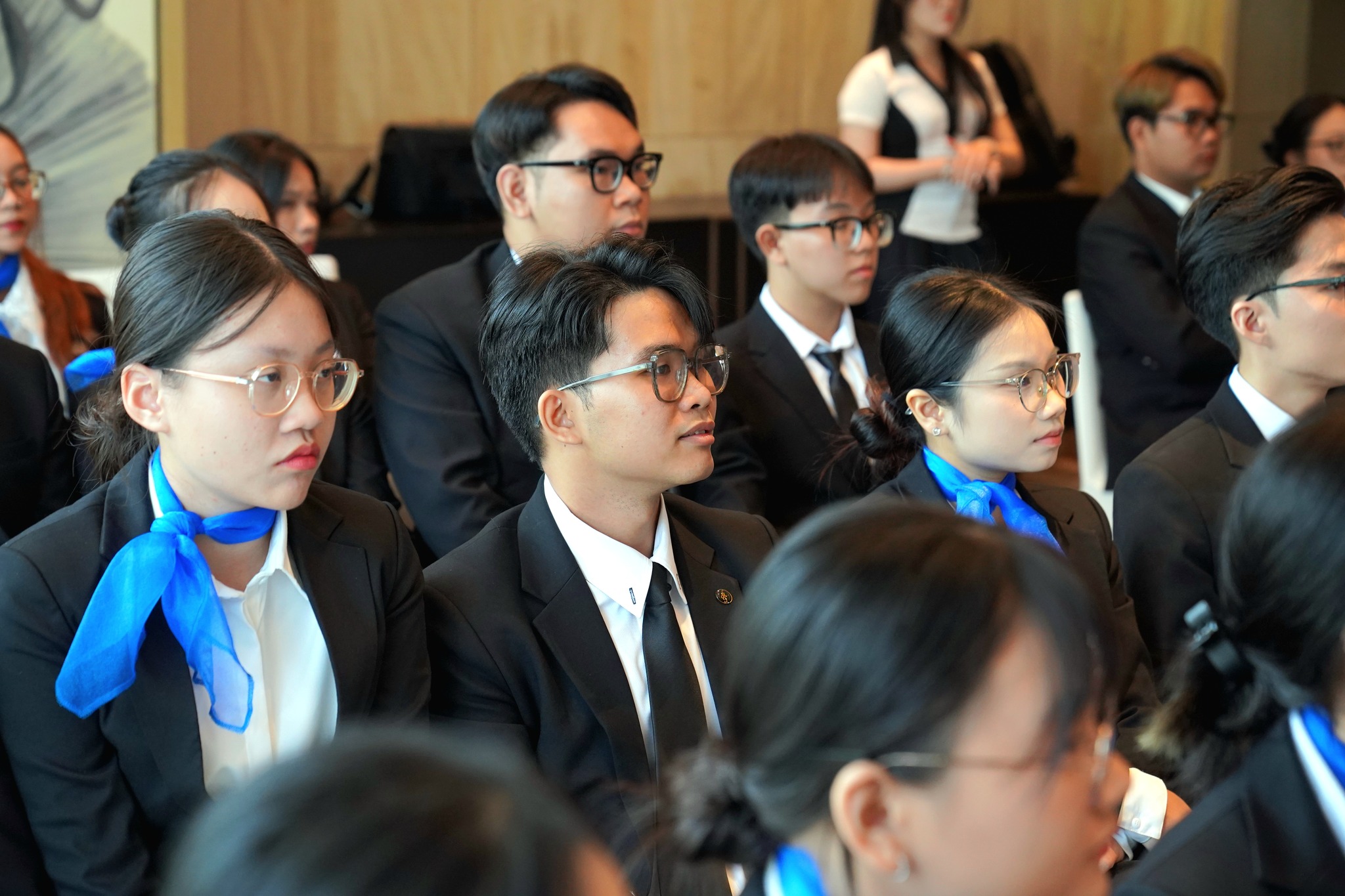 Sinh viên ngành Quản trị Khách sạn trải nghiệm chuẩn dịch vụ 5 sao tại New World Saigon