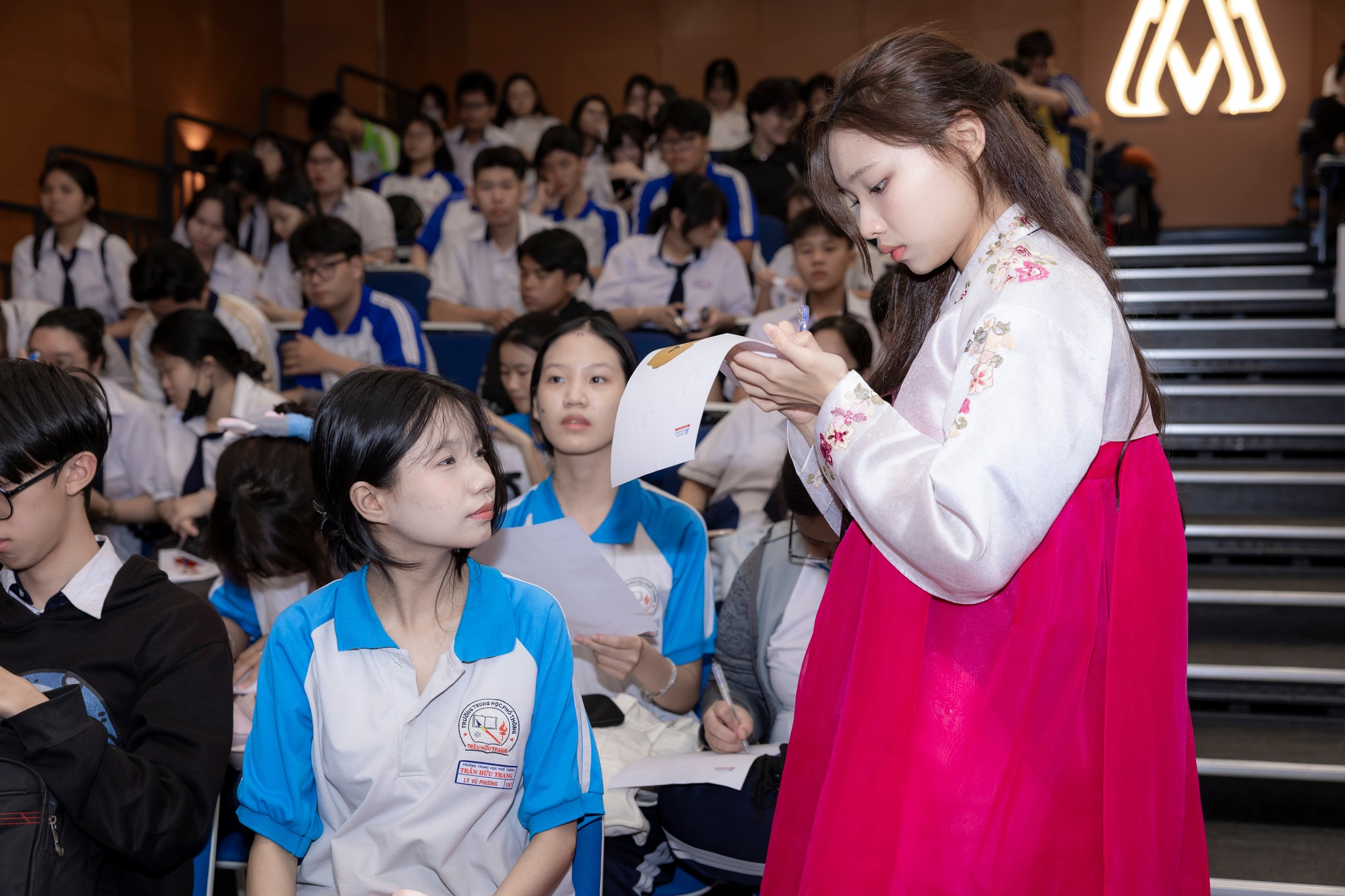 “Từ Hangeul đến cơ hội” - Sinh viên HSU khám phá tiềm năng ngành Ngôn ngữ Hàn Quốc