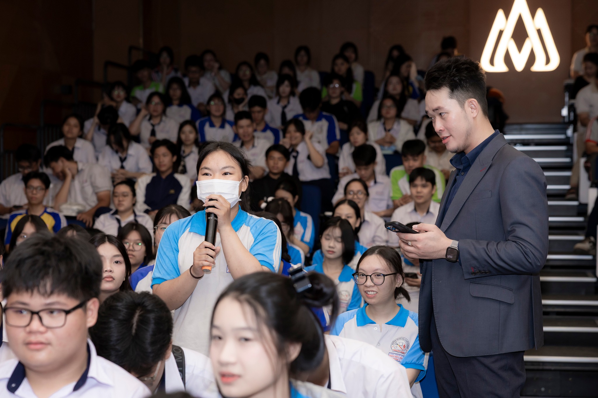 “Từ Hangeul đến cơ hội” - Sinh viên HSU khám phá tiềm năng ngành Ngôn ngữ Hàn Quốc