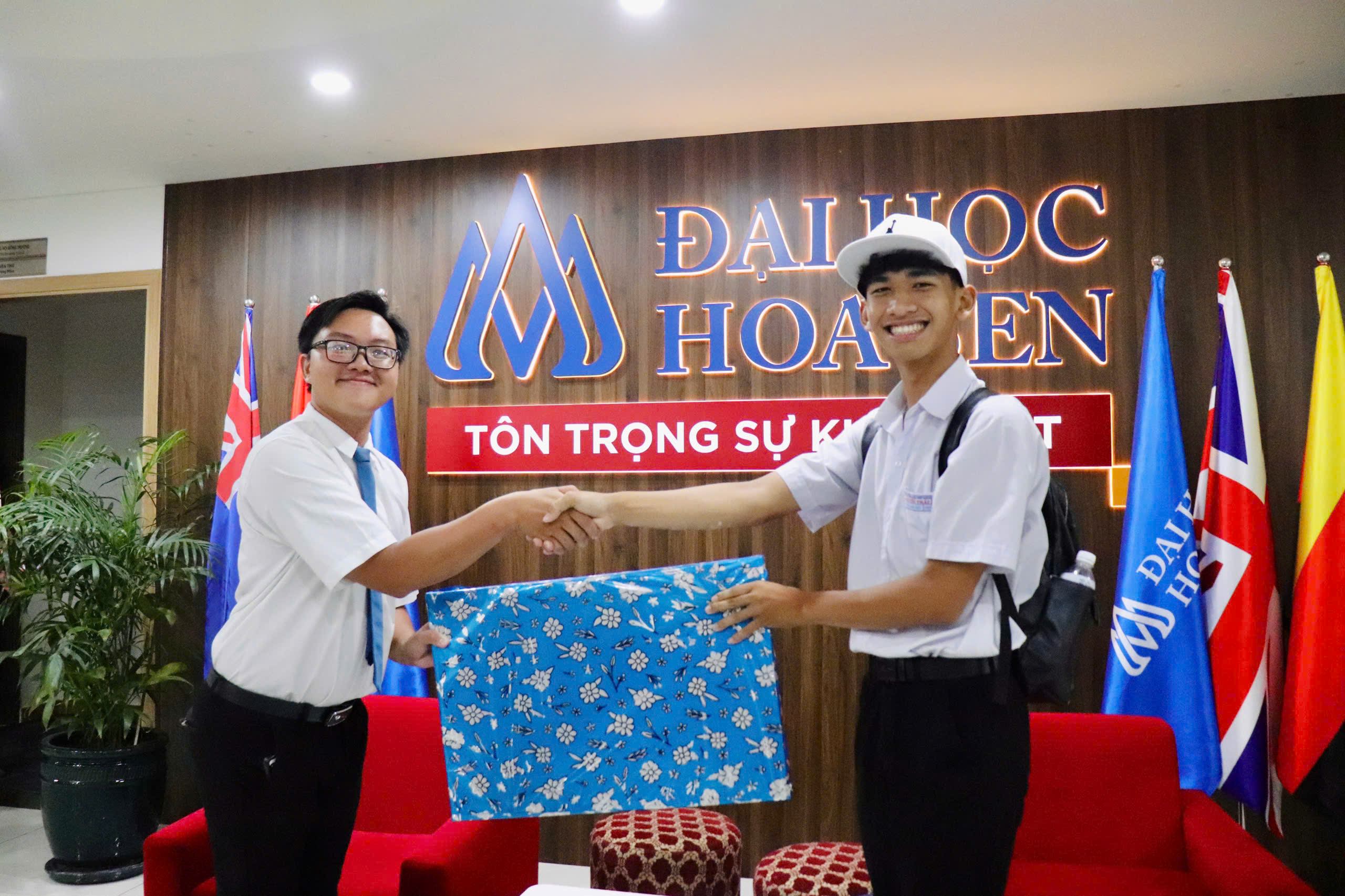 Học sinh THPT Nguyễn Trãi (Bà Rịa - Vũng Tàu) khám phá tiềm năng ngành học qua hành trình trải nghiệm tại HSU