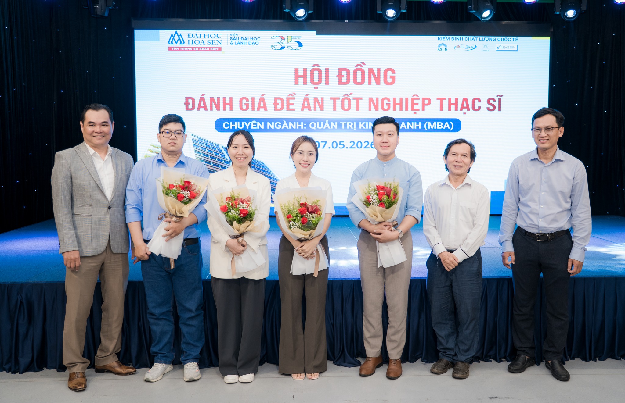 Học viên HSU khẳng định năng lực nghiên cứu và ứng dụng qua Hội đồng bảo vệ đề án tốt nghiệp thạc sĩ