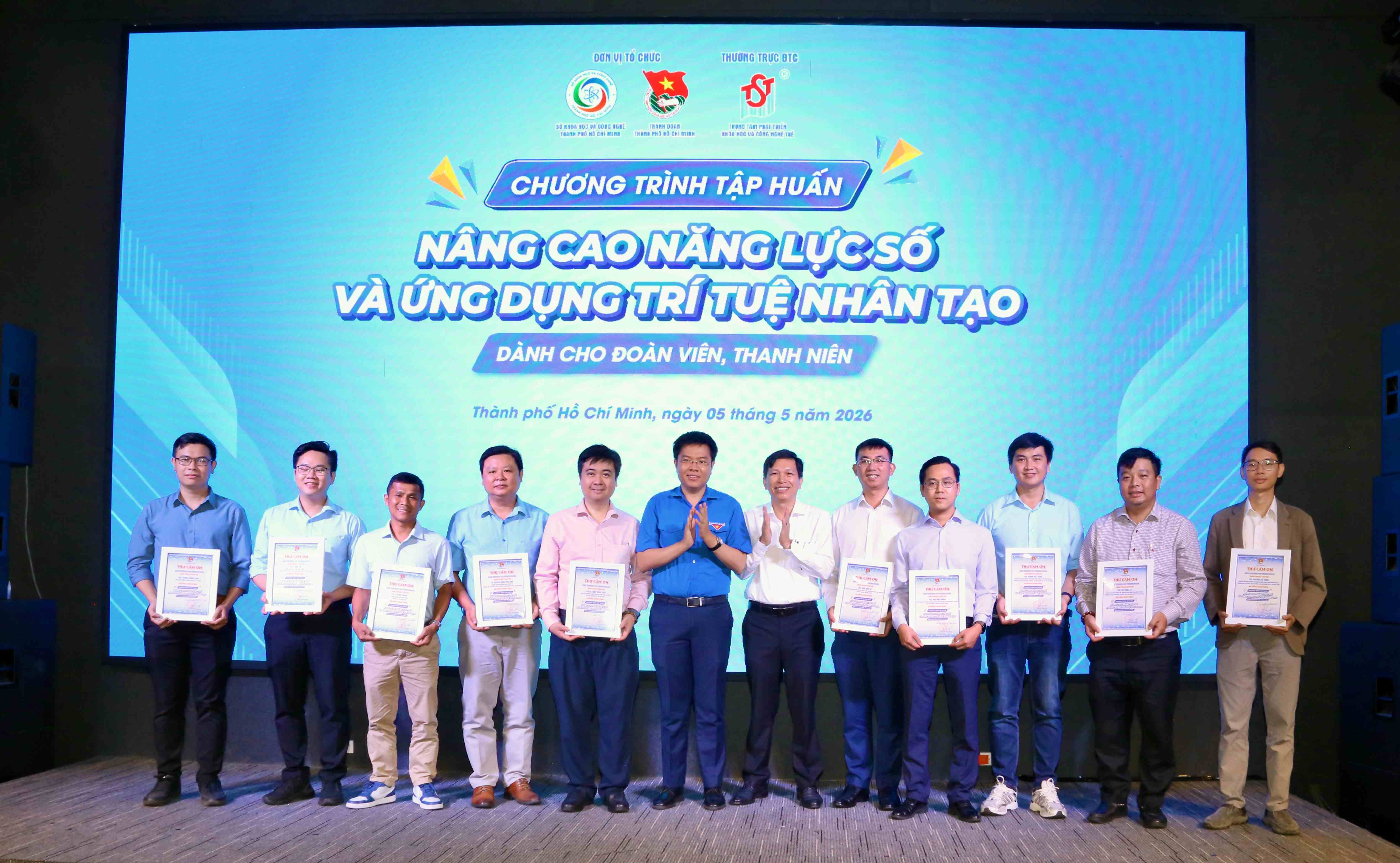 Khoa Công nghệ HSU đồng hành cùng Thành Đoàn TP.HCM, đào tạo kỹ năng AI cho 4.500 cán bộ Đoàn, đoàn viên