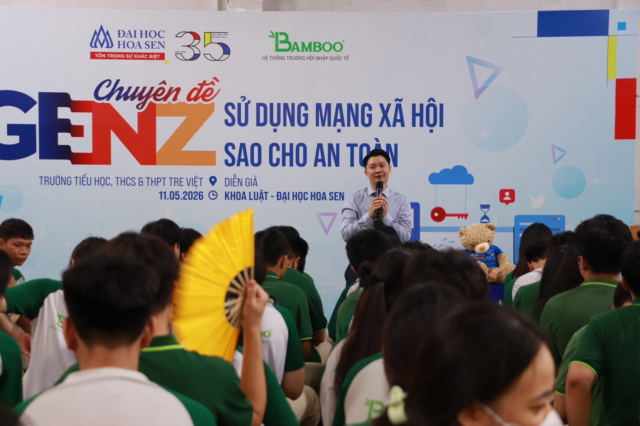 Khoa Luật HSU chia sẻ kỹ năng sử dụng mạng xã hội an toàn cùng Gen Z