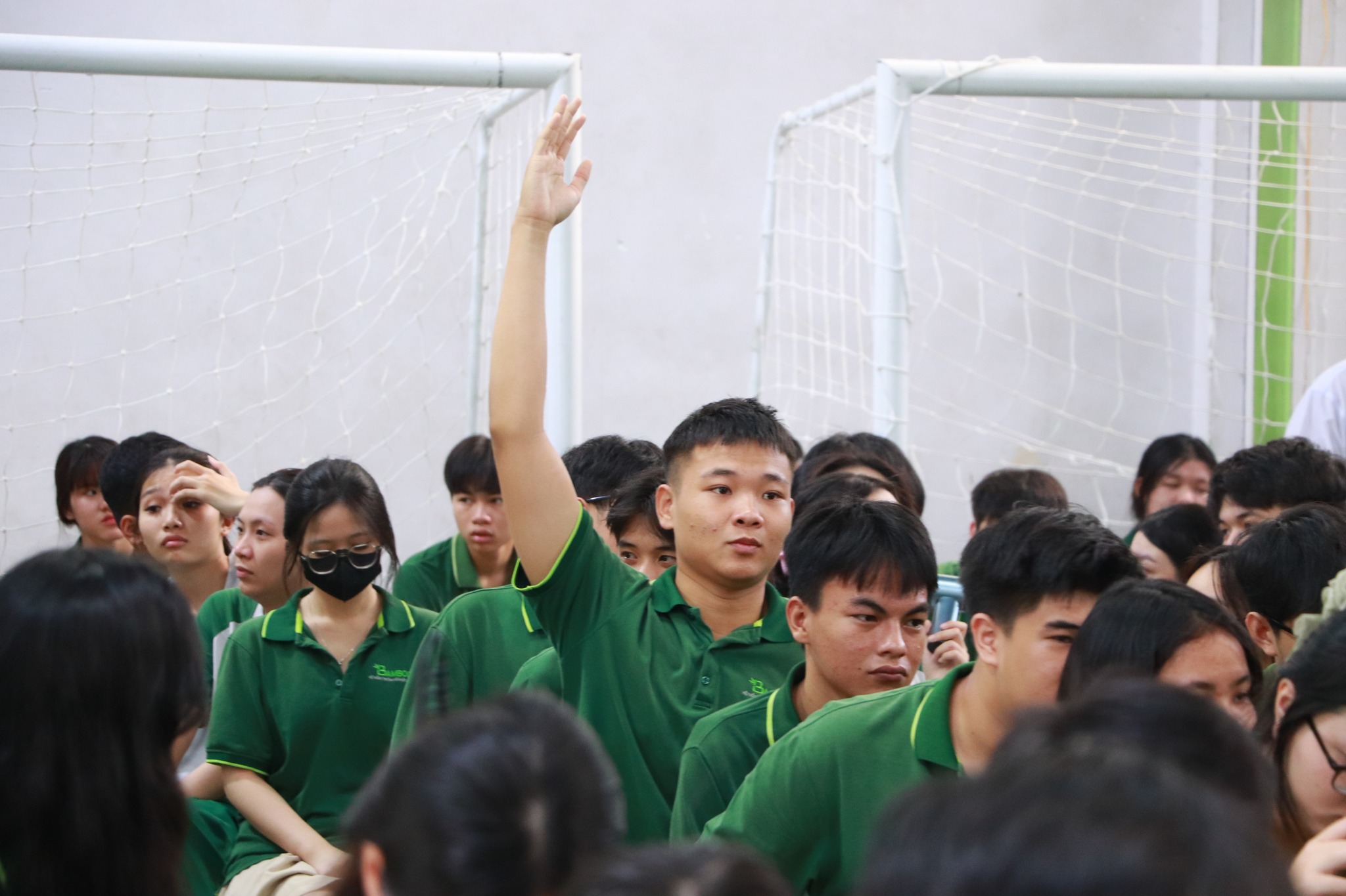 Khoa Luật HSU chia sẻ kỹ năng sử dụng mạng xã hội an toàn cùng Gen Z
