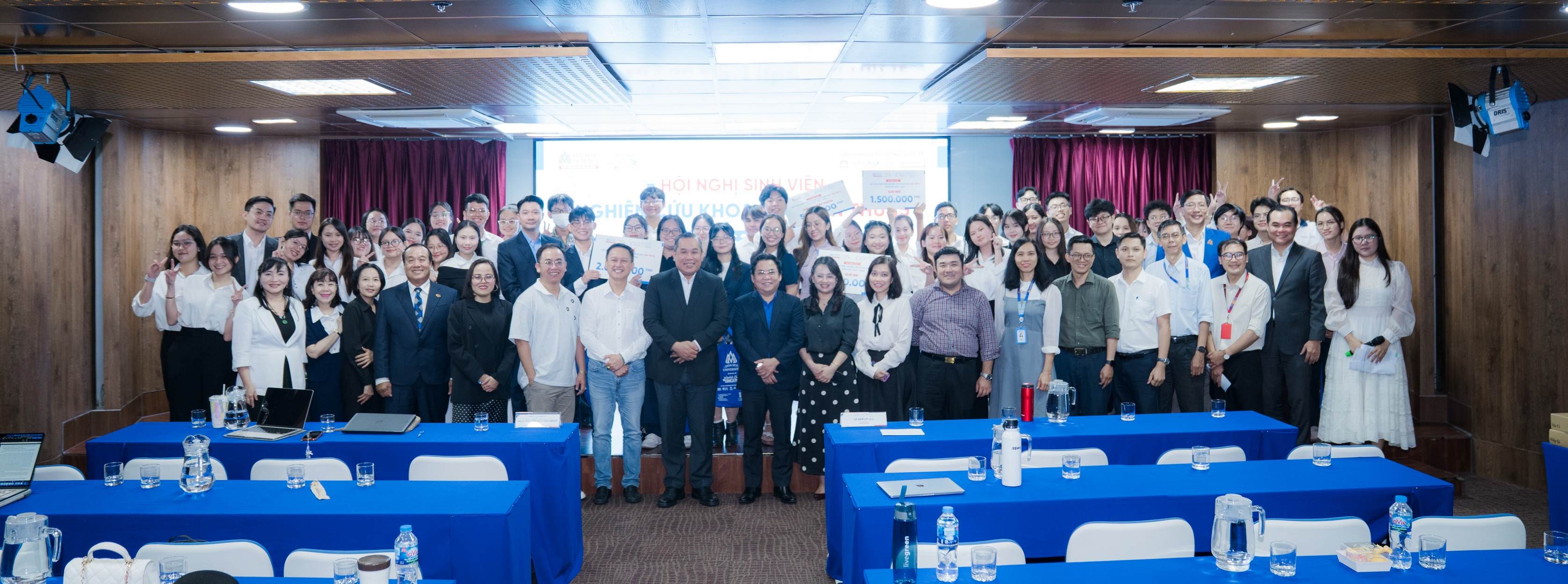 HSU vinh danh các ý tưởng nghiên cứu xuất sắc tại Cuộc thi Sinh viên Nghiên cứu khoa học lần thứ 15