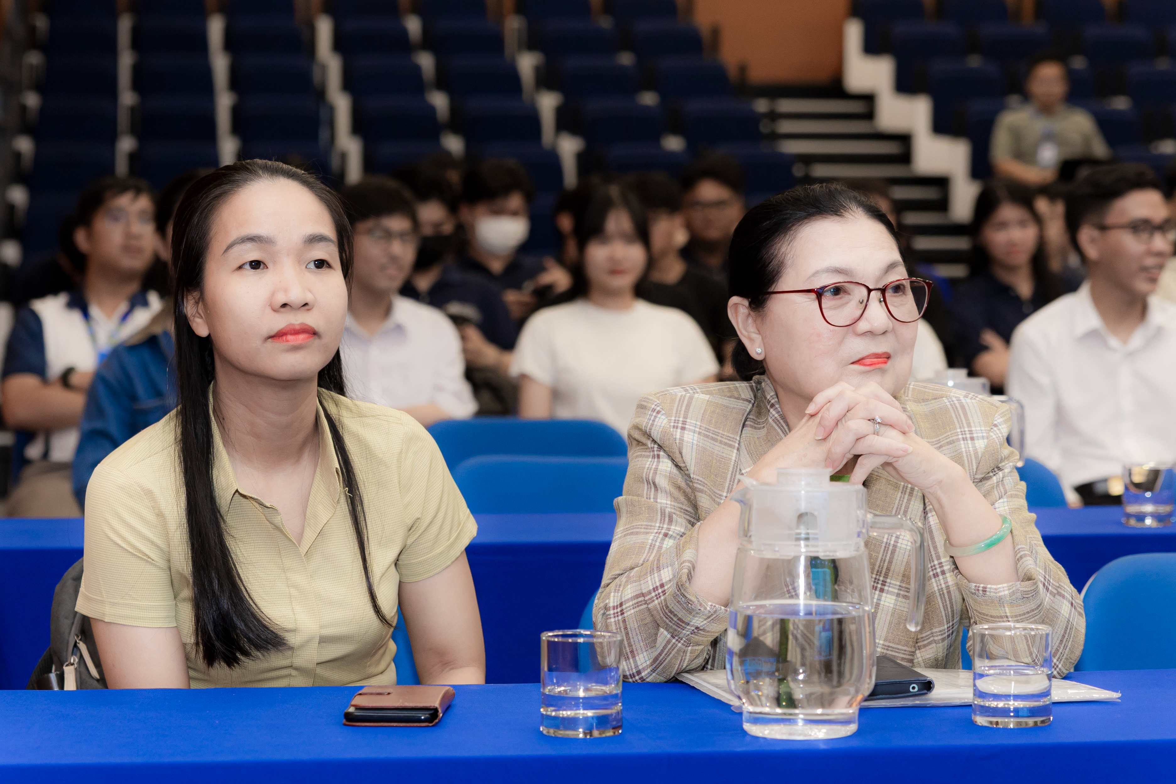 HSU Celebrates Student Scientific Research Excellence and Discusses the Evolving Role of Student Research in the New Era
