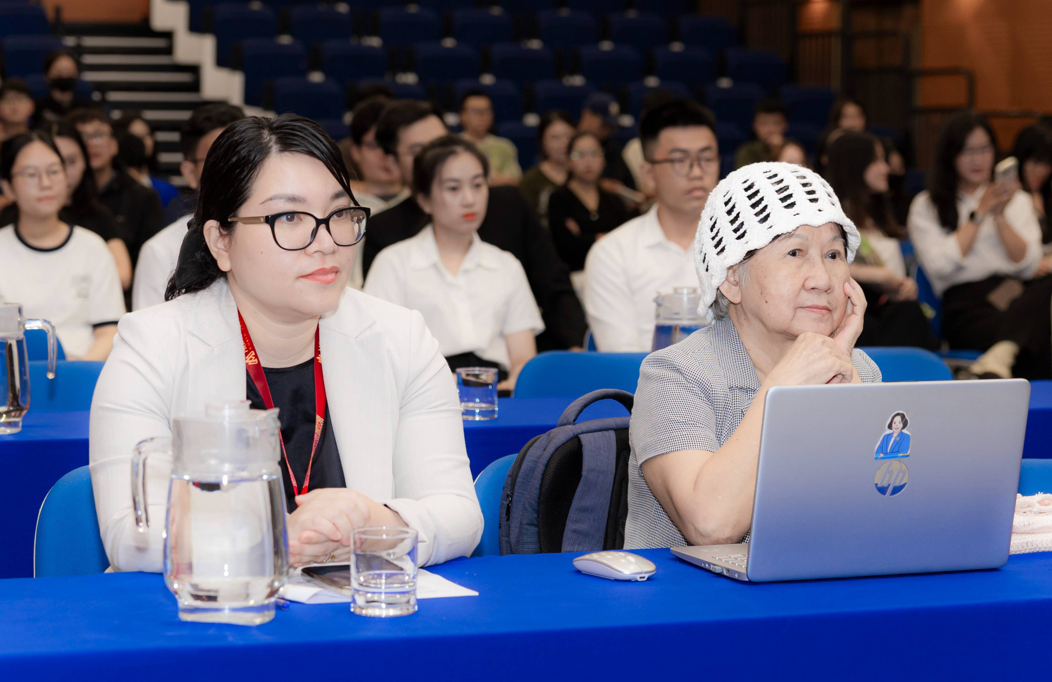 HSU Celebrates Student Scientific Research Excellence and Discusses the Evolving Role of Student Research in the New Era