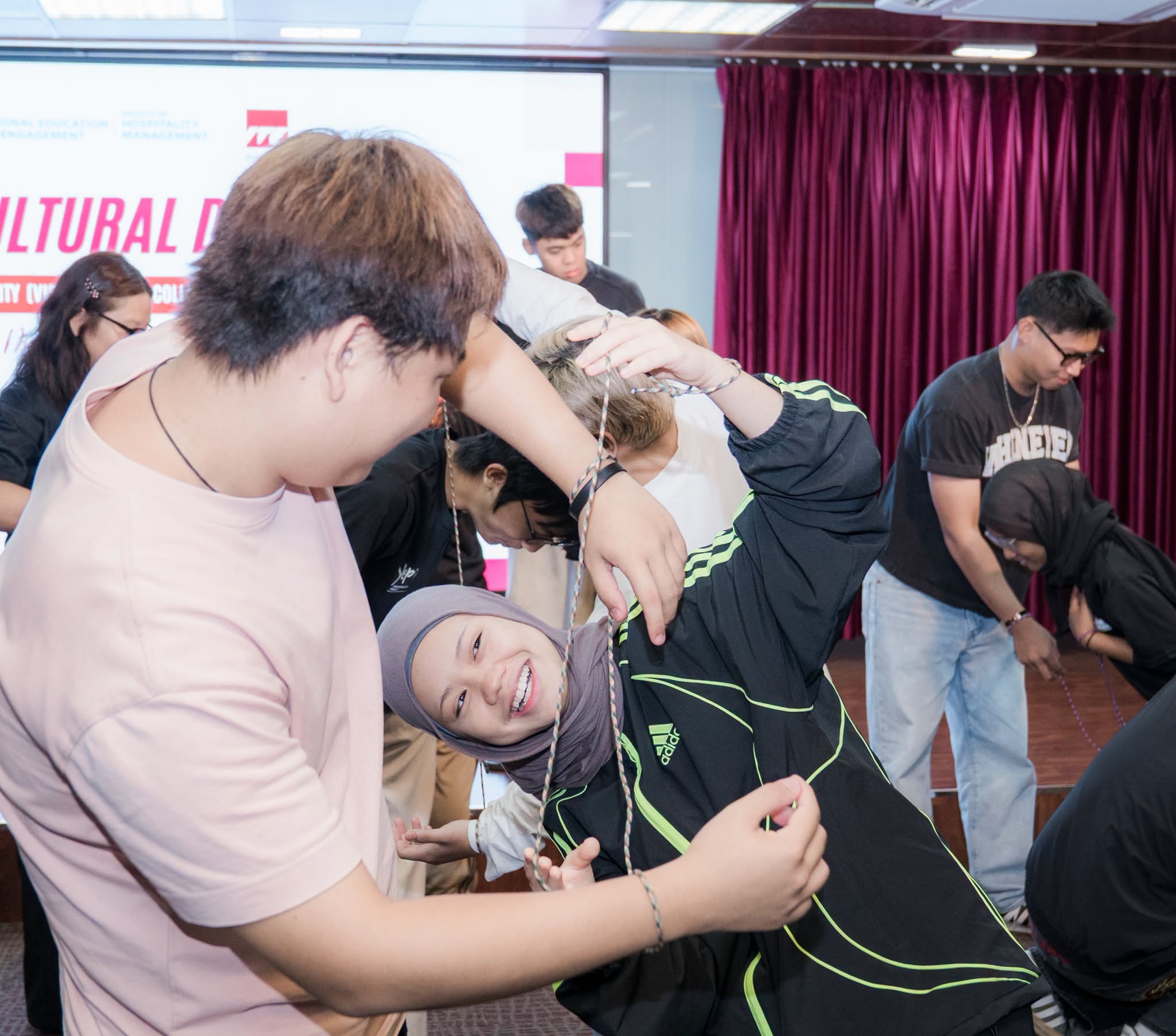Intercultural Day 2026: Sinh viên HSU và ITE College West kết nối văn hóa, mở rộng tư duy toàn cầu