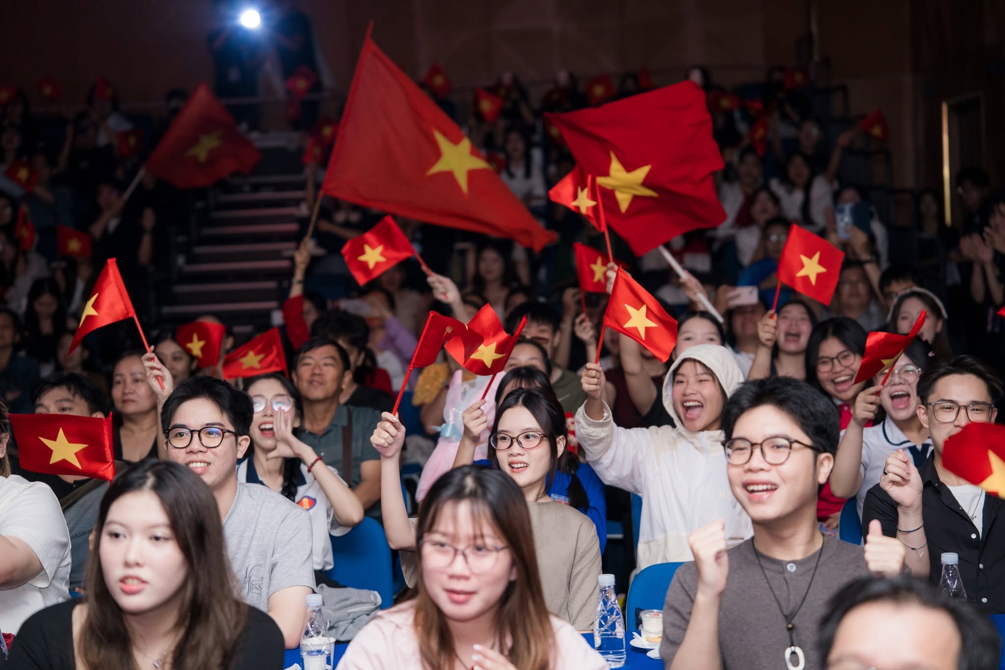 MiCatcher 2026: Thí sinh từ 30 trường tại TP.HCM tranh tài tìm kiếm tài năng dẫn chương trình