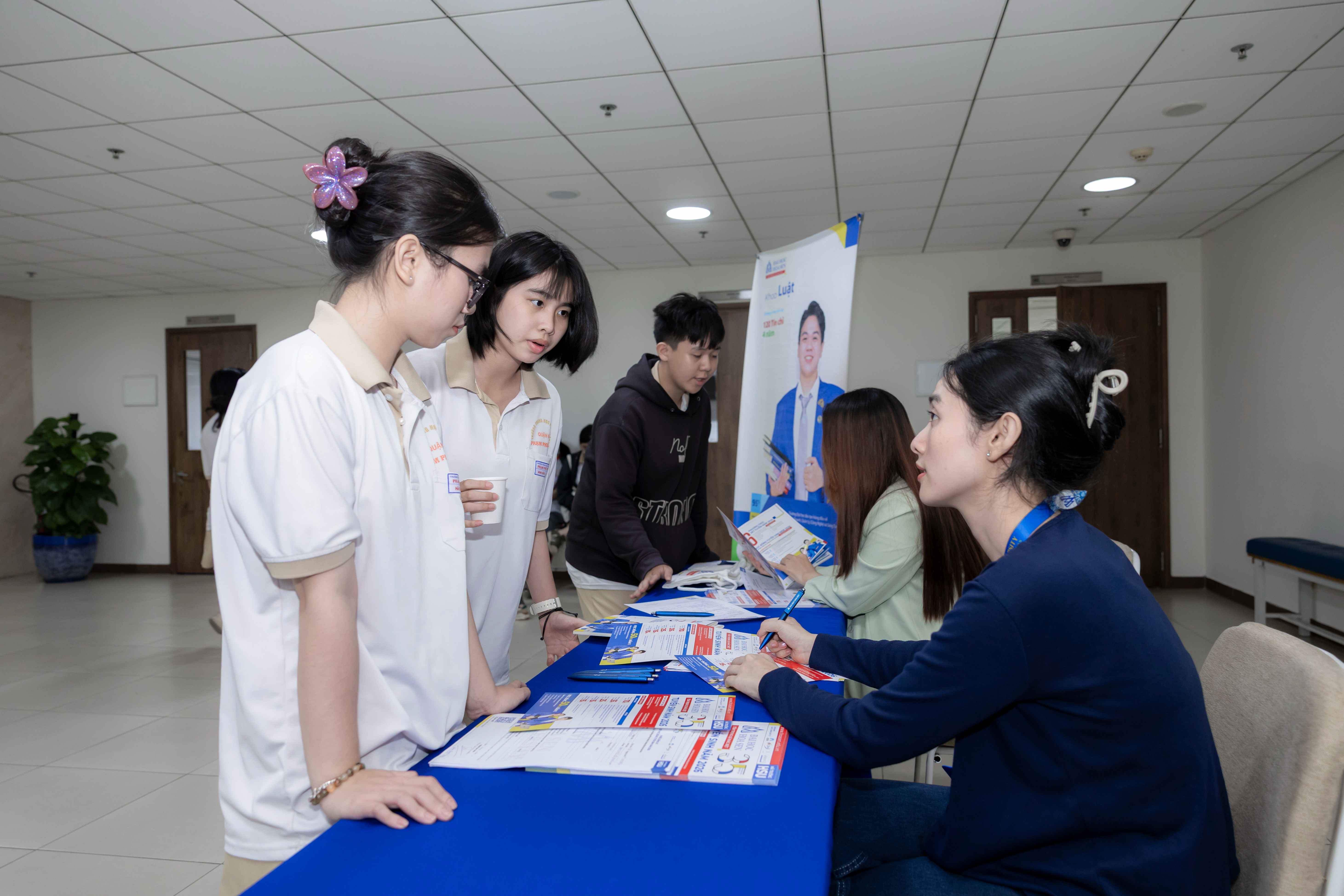 Sắp có điểm thi THPT 2026: Thí sinh cần chuẩn bị gì trước khi đăng ký nguyện vọng?