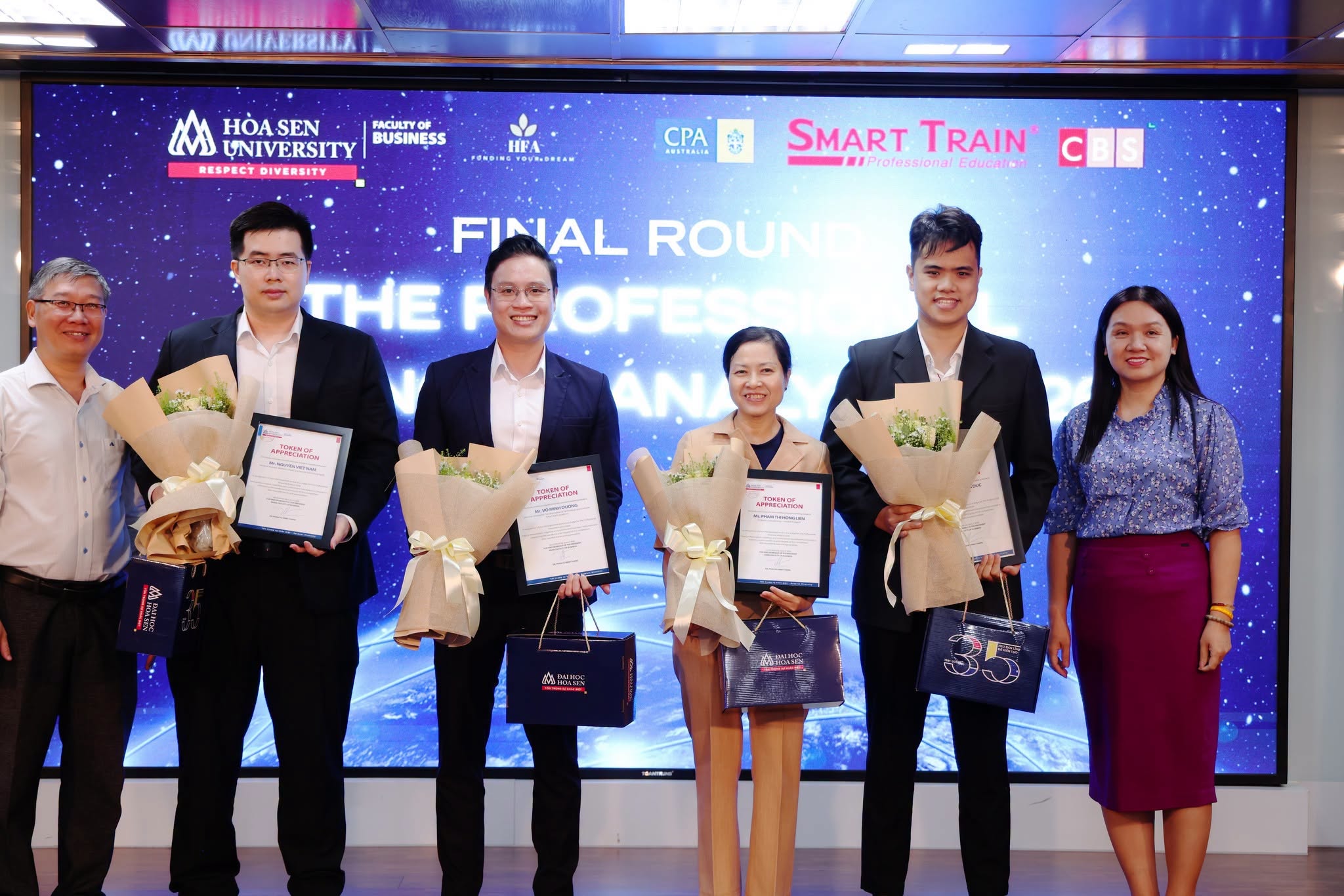 The Professional Financial Analyst 2026: Cuộc thi phân tích tài chính bằng tiếng Anh do sinh viên HSU tổ chức