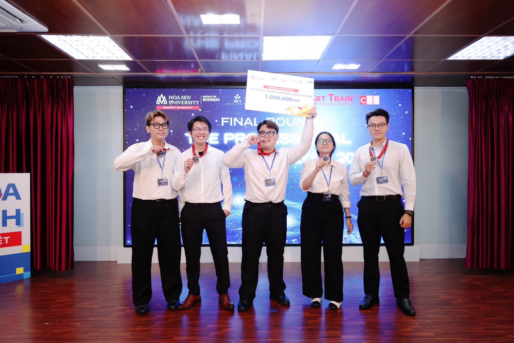 The Professional Financial Analyst 2026: Cuộc thi phân tích tài chính bằng tiếng Anh do sinh viên HSU tổ chức