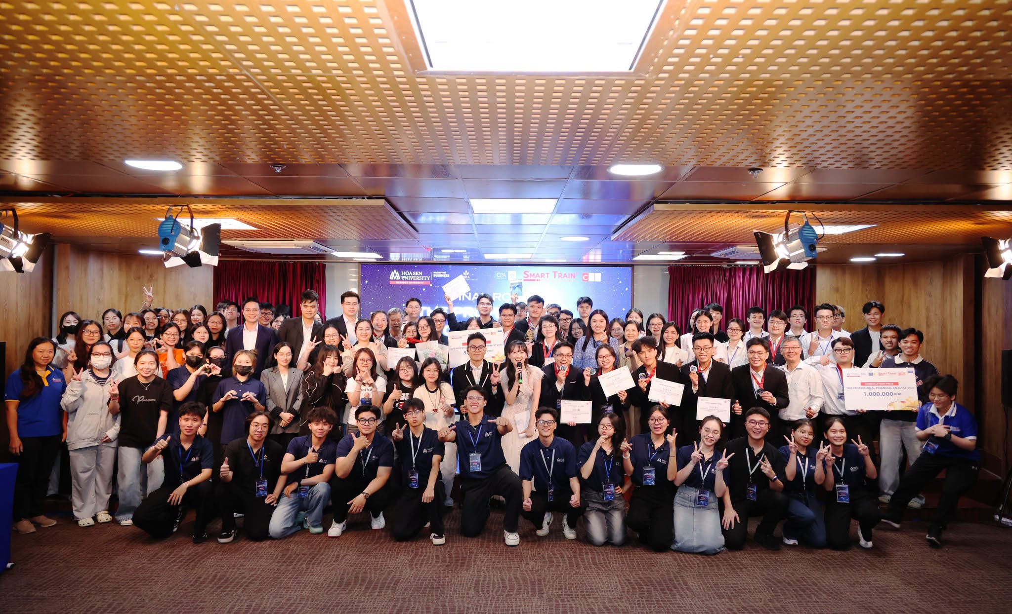 The Professional Financial Analyst 2026: Cuộc thi phân tích tài chính bằng tiếng Anh do sinh viên HSU tổ chức