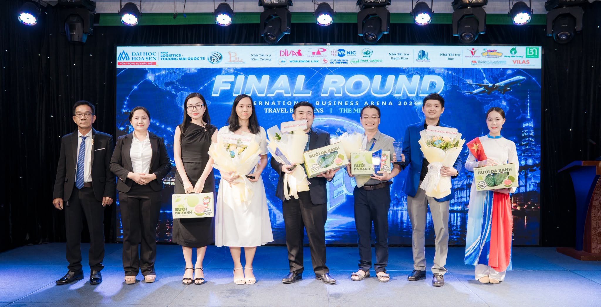 Hệ thống cung ứng nông sản chuẩn hóa của sinh viên HSU chinh phục ngôi vị Quán quân Đấu trường Thương mại quốc tế 2026