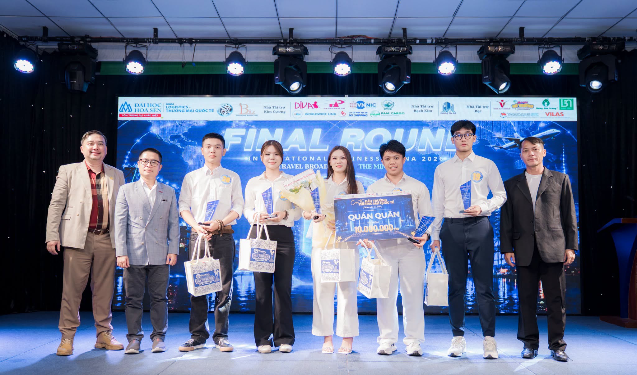 Hệ thống cung ứng nông sản chuẩn hóa của sinh viên HSU chinh phục ngôi vị Quán quân Đấu trường Thương mại quốc tế 2026