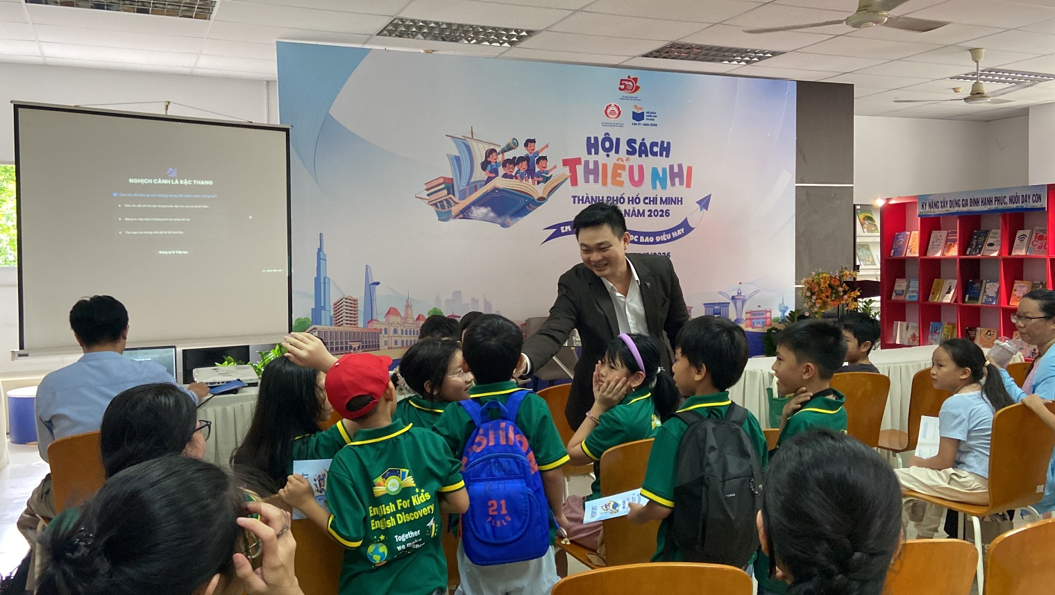 Chuỗi hoạt động của HSU lan tỏa văn hóa đọc tại Hội sách Thiếu nhi TP.HCM 2026