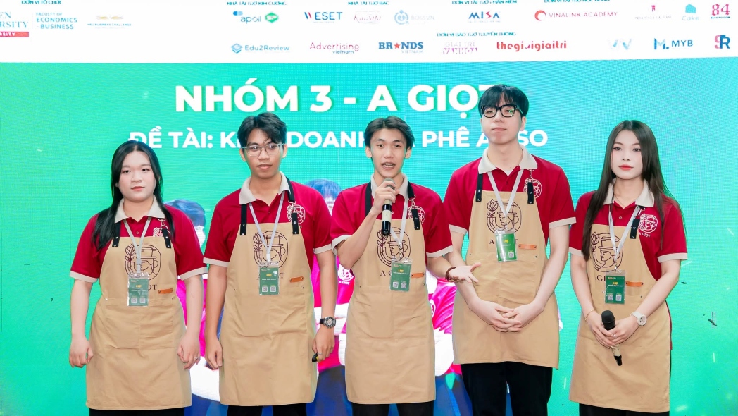 Từ giảng đường HSU đến dự án chiến lược với tập đoàn Thụy Sĩ: Hành trình của sinh viên Quản trị Kinh doanh chinh phục môi trường quốc tế