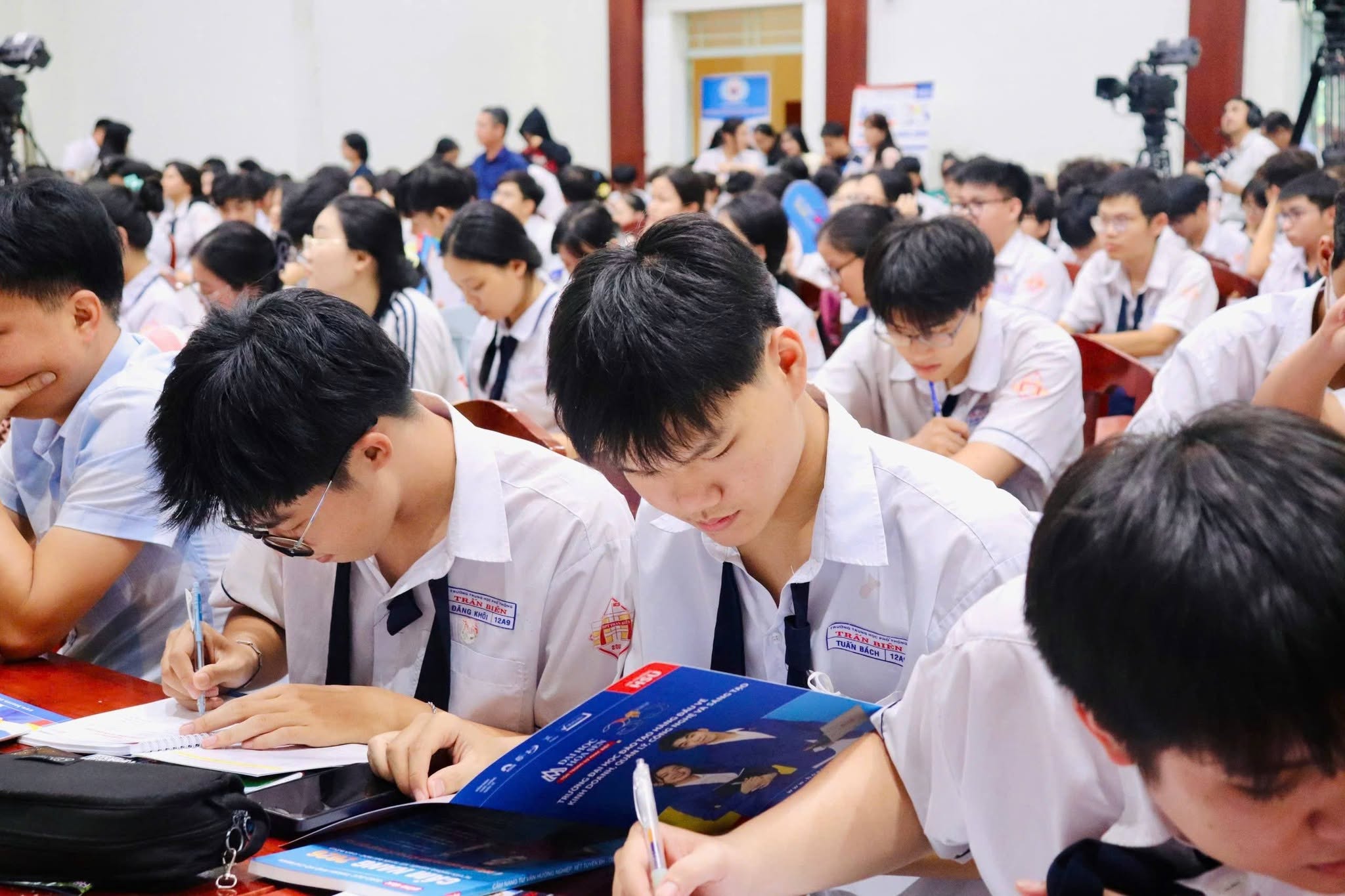 Chiến thuật đăng ký nguyện vọng xét tuyển đại học 2026: Bí quyết tăng cơ hội trúng tuyển ngay nguyện vọng 1