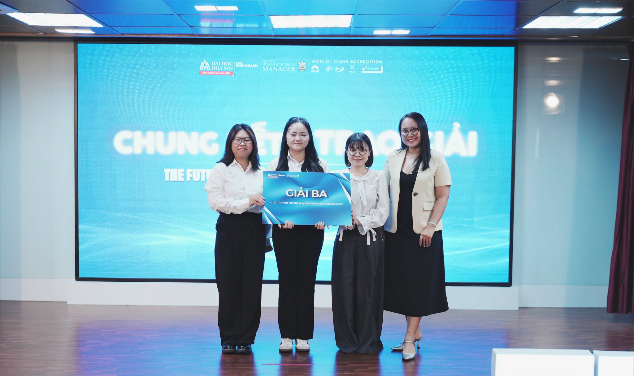 Học ngành Quản trị nhân lực tại HSU: Làm chủ AI, giải quyết bài toán nhân sự của doanh nghiệp