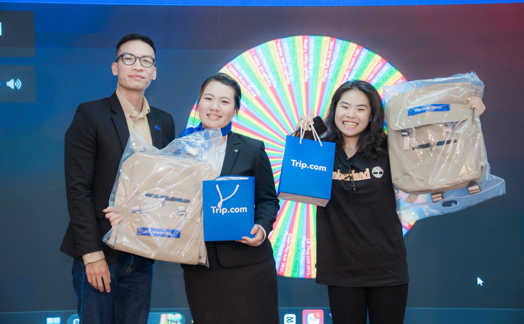 Sinh viên Hoa Sen kết nối hơn 20 doanh nghiệp tại Hospitality & Tourism Career Fair 2026