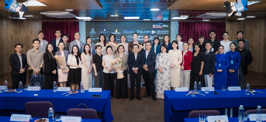 Sinh viên Hoa Sen kết nối hơn 20 doanh nghiệp tại Hospitality & Tourism Career Fair 2026