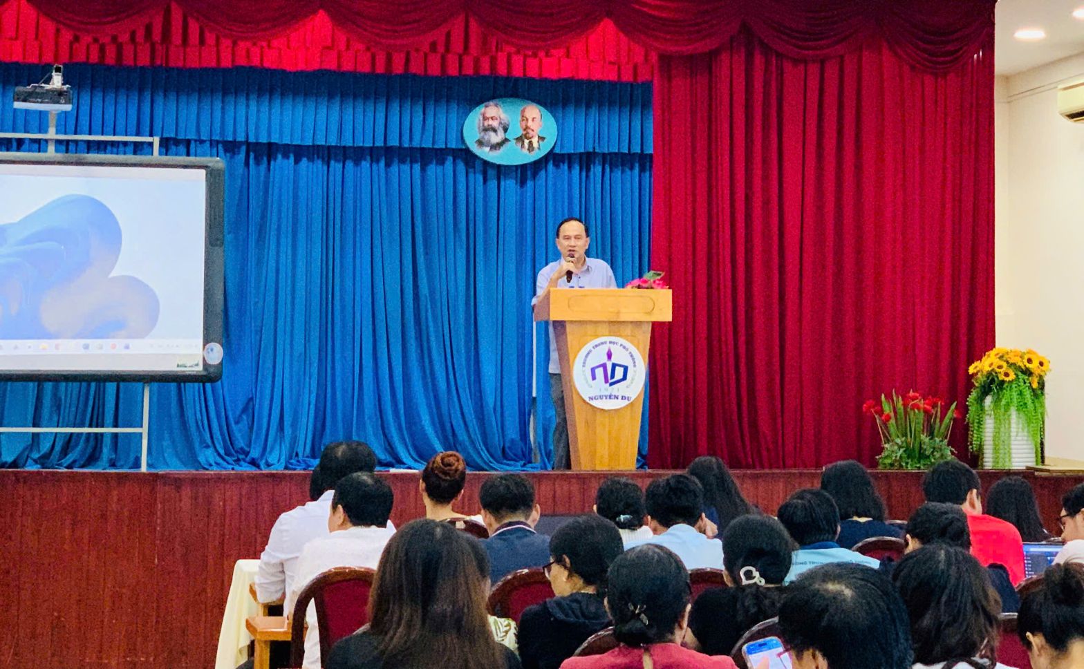 Đại học Hoa Sen đào tạo ứng dụng AI trong quản lý và giảng dạy