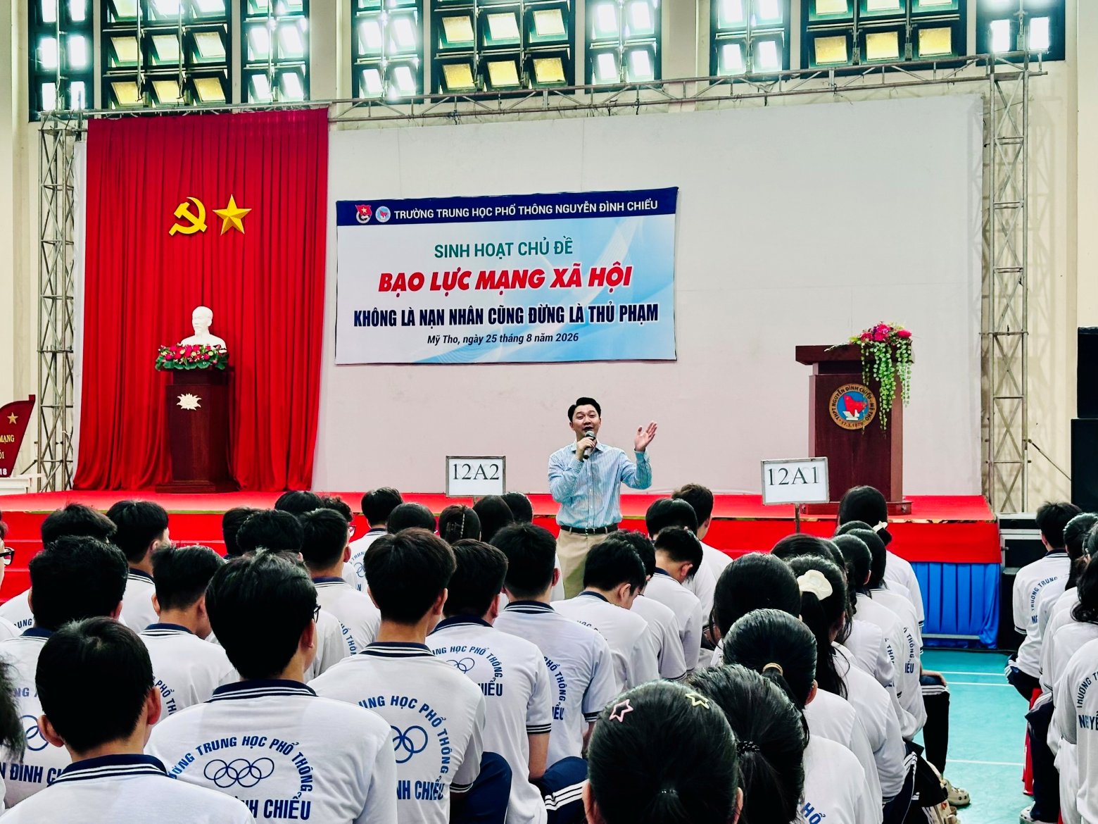 Đại học Hoa Sen đồng hành cùng học sinh THPT Nguyễn Đình Chiểu, nhận diện và ứng xử trước bạo lực mạng xã hội