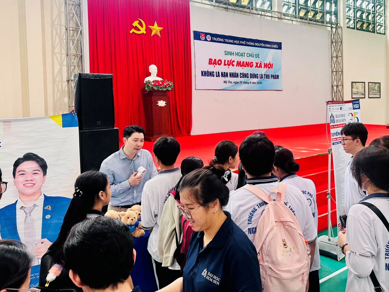Đại học Hoa Sen đồng hành cùng học sinh THPT Nguyễn Đình Chiểu, nhận diện và ứng xử trước bạo lực mạng xã hội