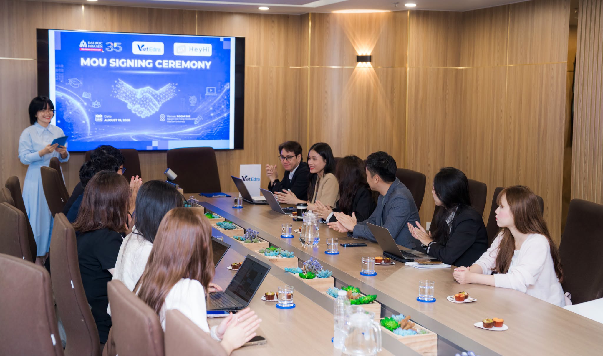 Đại học Hoa Sen đẩy mạnh ứng dụng công nghệ, AI vào đào tạo và đánh giá năng lực ngoại ngữ