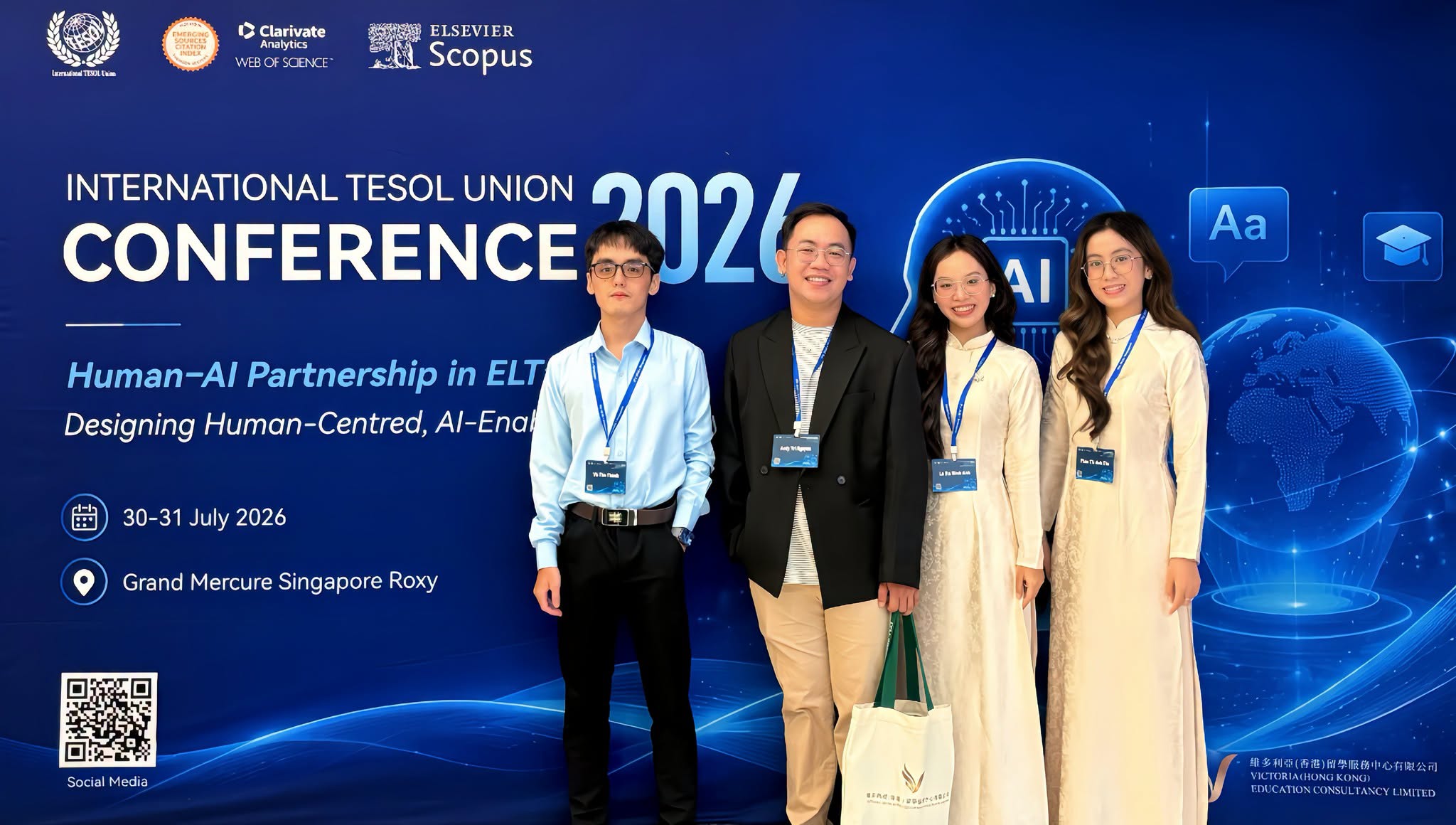 Sinh viên Hoa Sen báo cáo nghiên cứu về AI trong học tiếng Anh tại Union TESOL 2026 ở Singapore