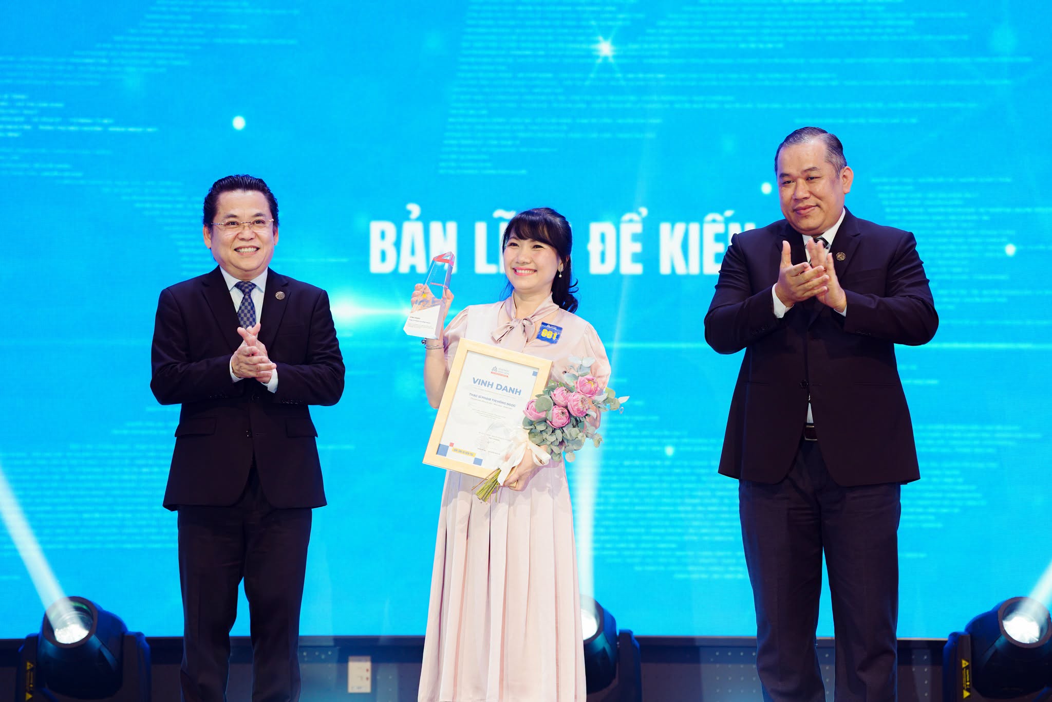 Tri ân những cống hiến bền bỉ của các thế hệ “Người Hoa Sen” – Di sản quý giá trong hành trình 35 năm
