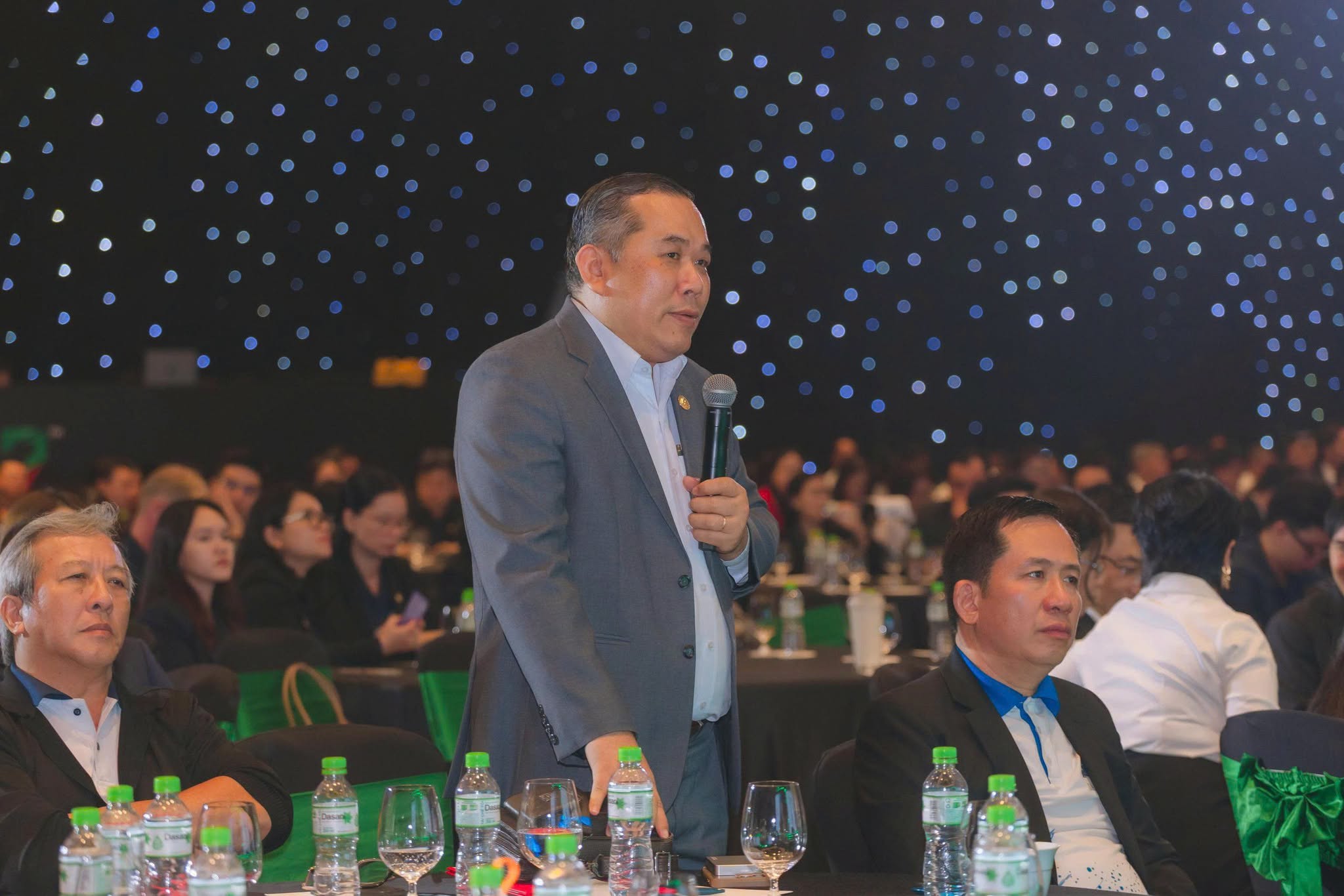 Đại học Hoa Sen chúc mừng 27 năm thành lập Tập đoàn Nguyễn Hoàng