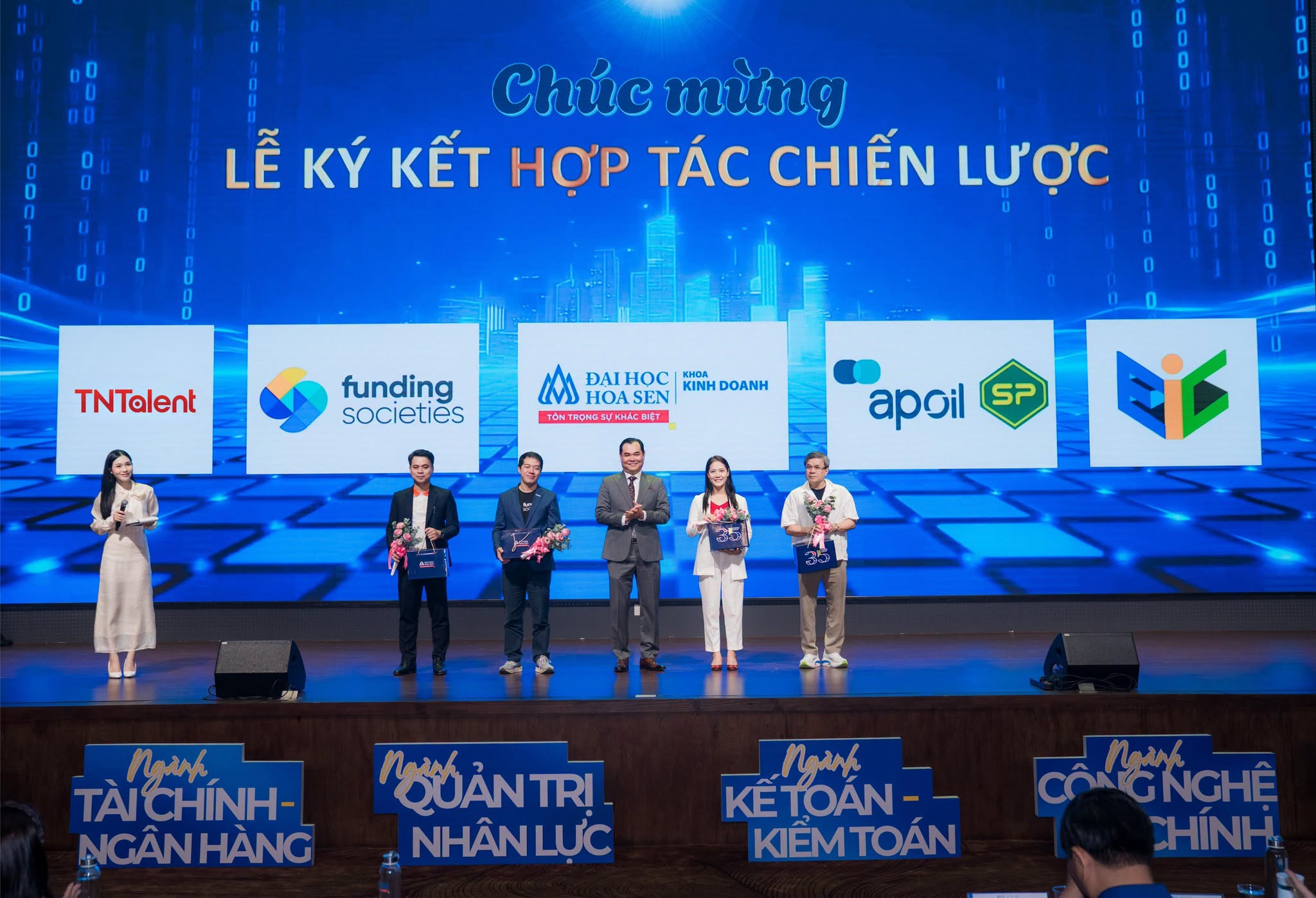 HSU ký kết hợp tác với 4 doanh nghiệp, hiệp hội: Mở rộng cơ hội học thật – làm thật cho sinh viên Khoa Kinh doanh
