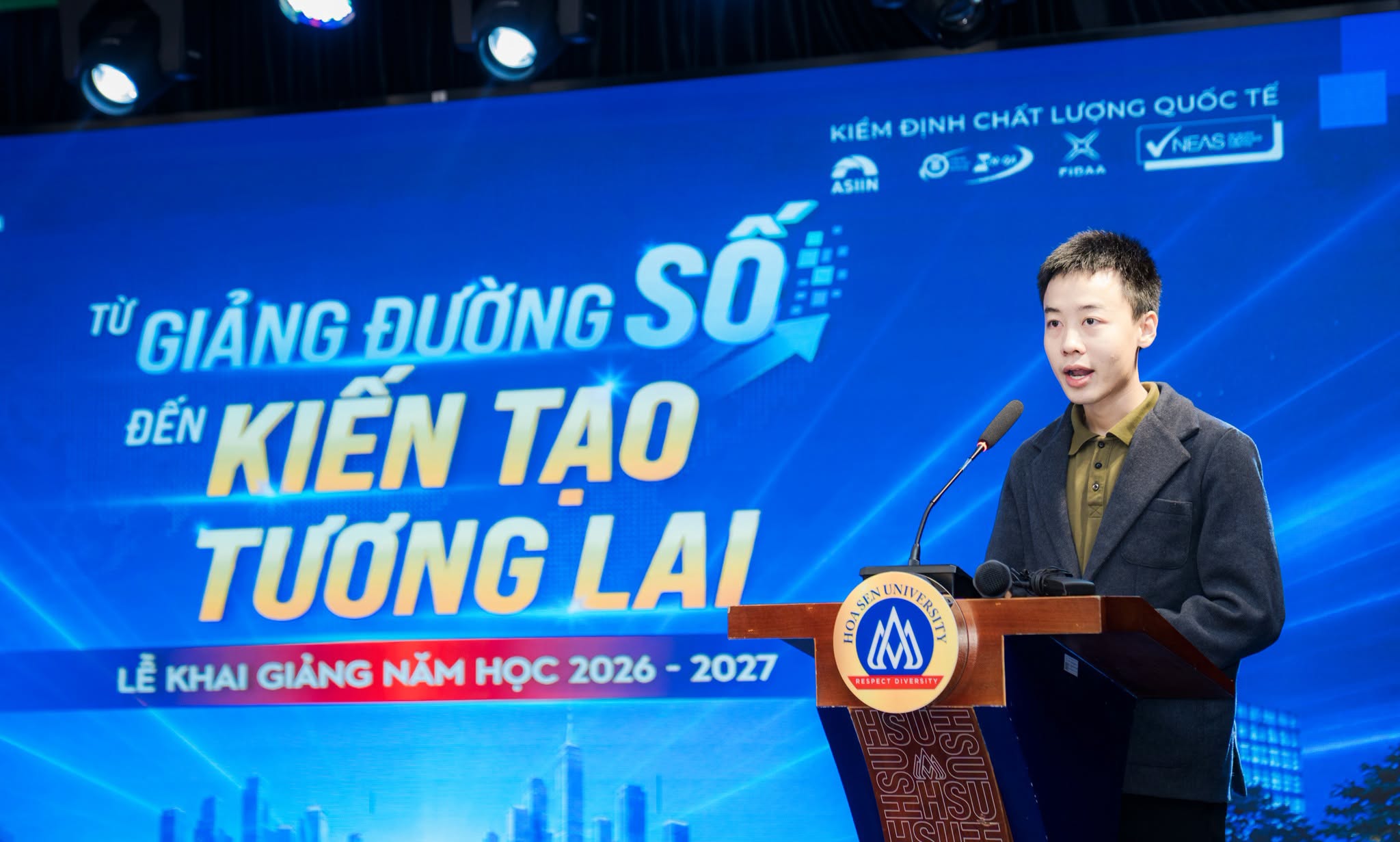 Lê Phú Kiên - tân sinh viên ngành Ngôn ngữ Anh chương trình đại học trực tuyến HSU