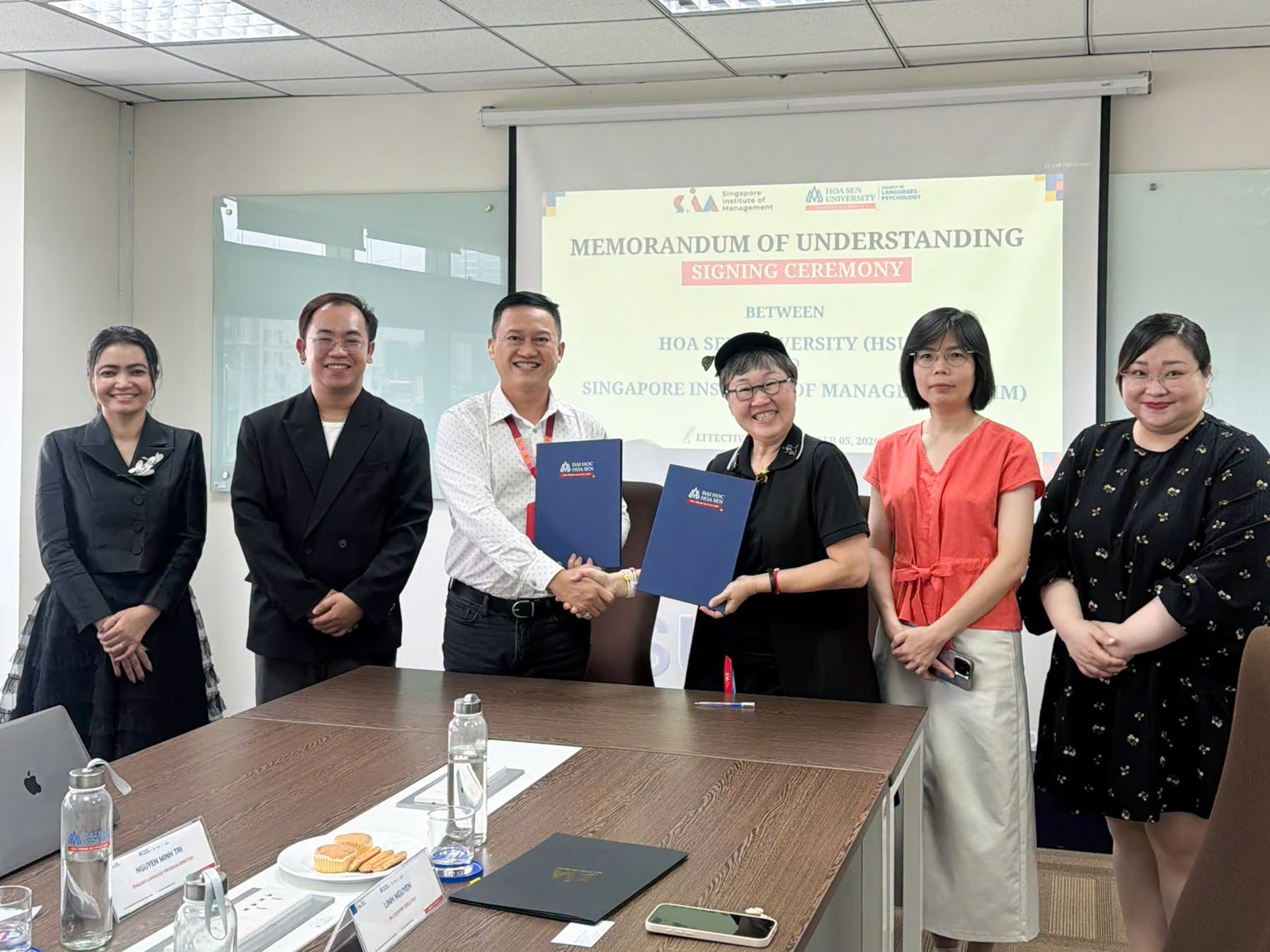 ký MOU với Học viện Quản lý Singapore - Singapore Institute of Management (SIM)